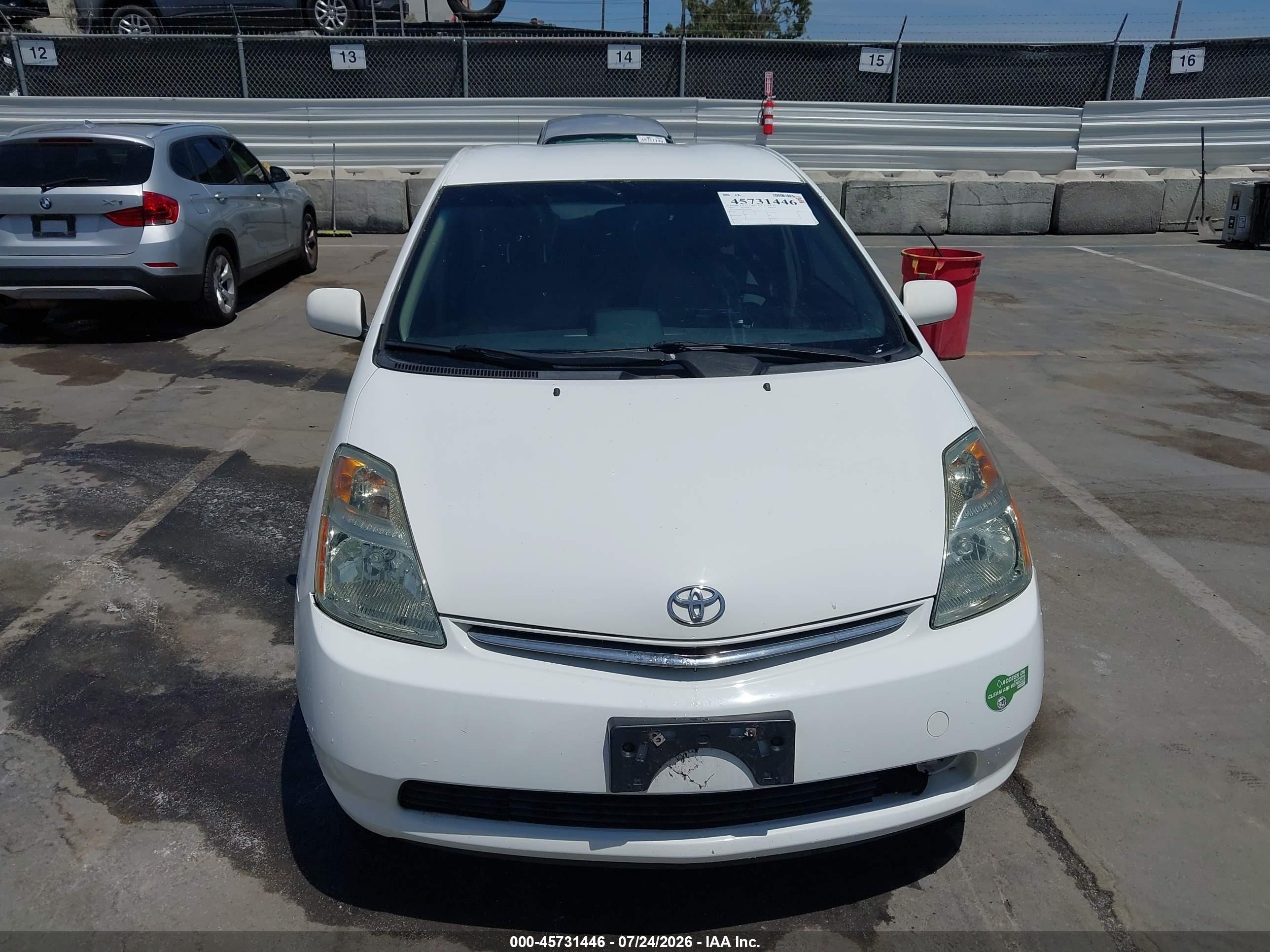 2008 Toyota Prius   White vin: JTDKB20U883398473
