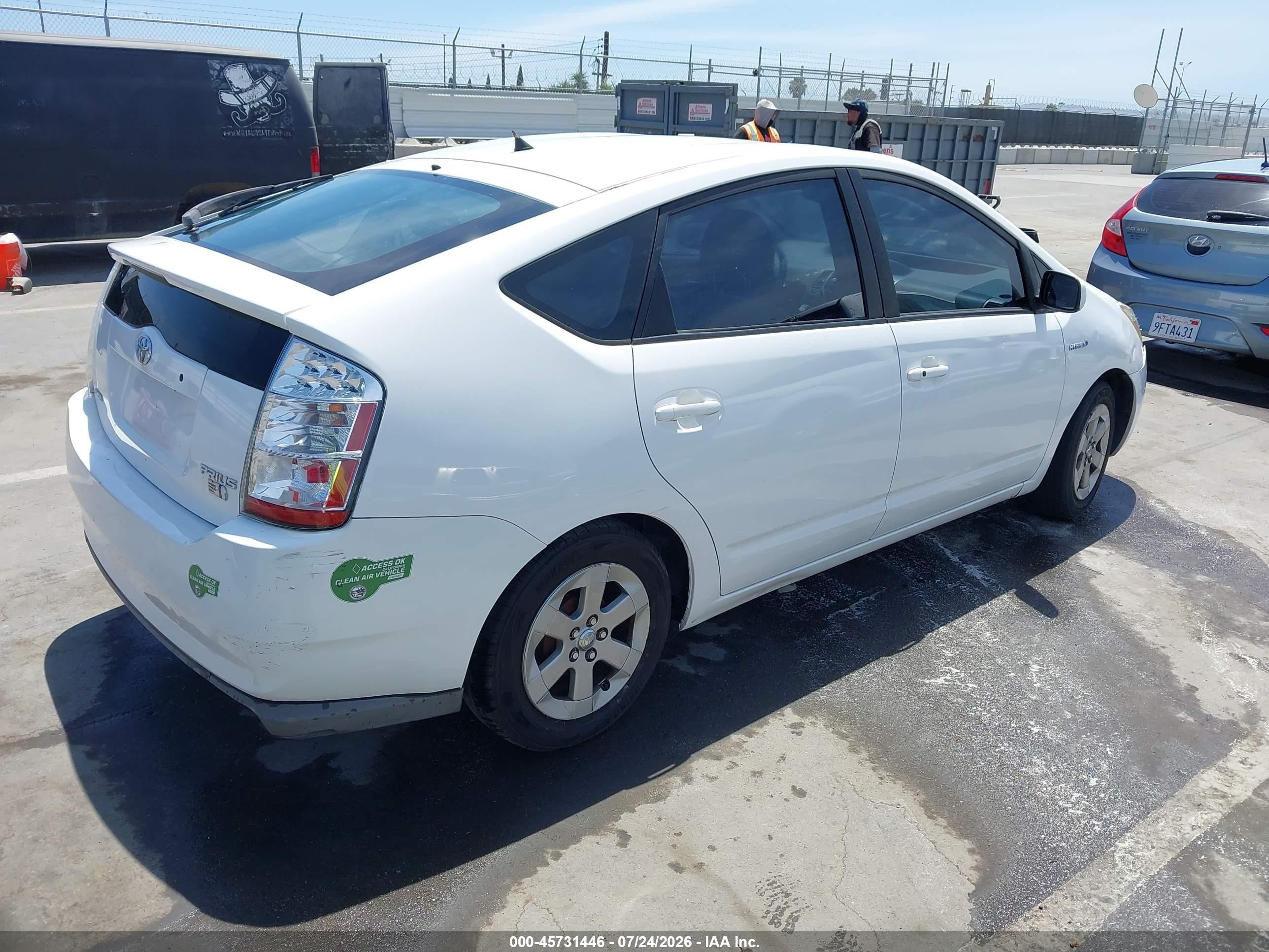2008 Toyota Prius   White vin: JTDKB20U883398473