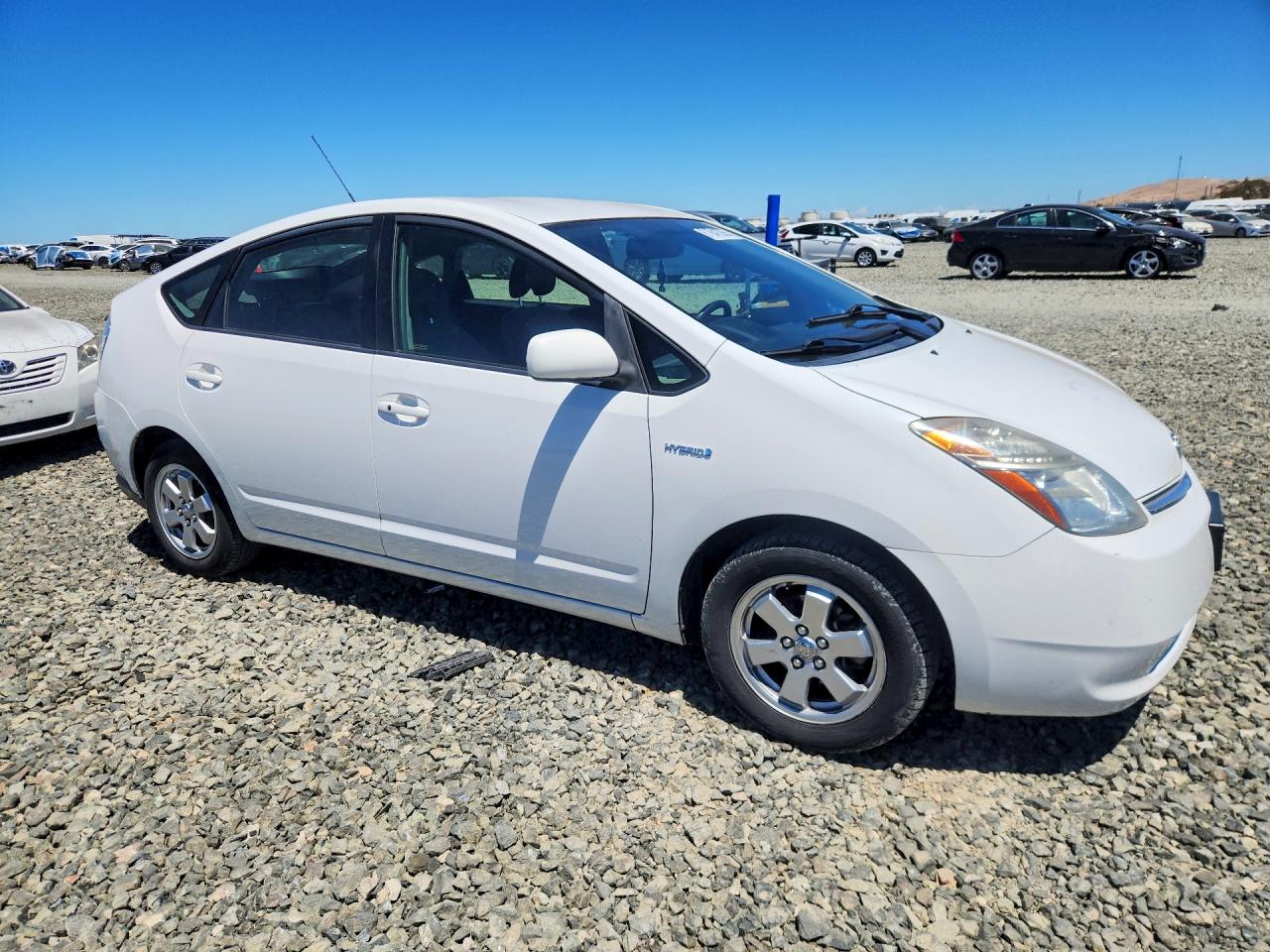 2008 Toyota Prius Base White vin: JTDKB20U887733207