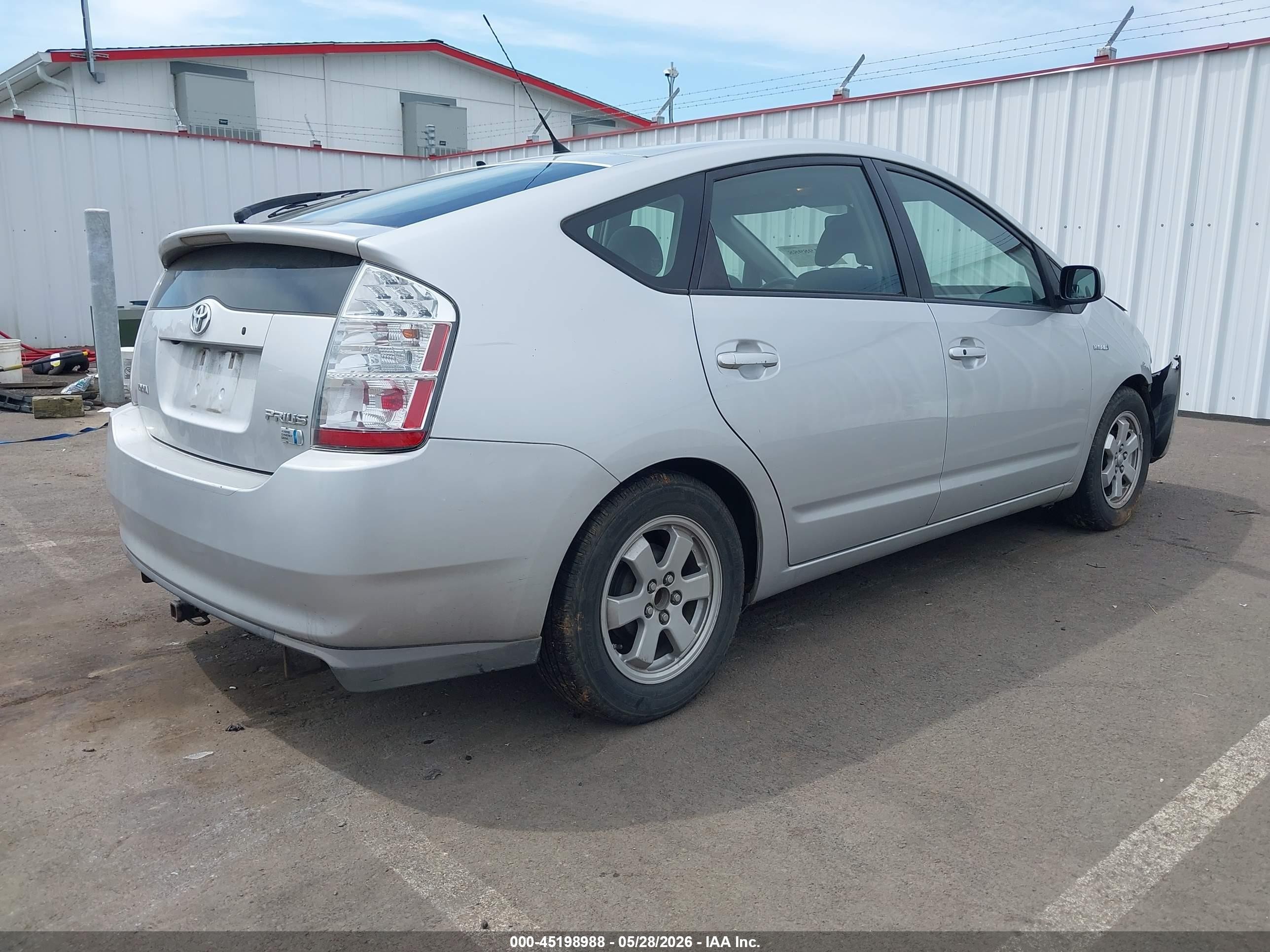 2008 Toyota Prius   Silver vin: JTDKB20U887796579