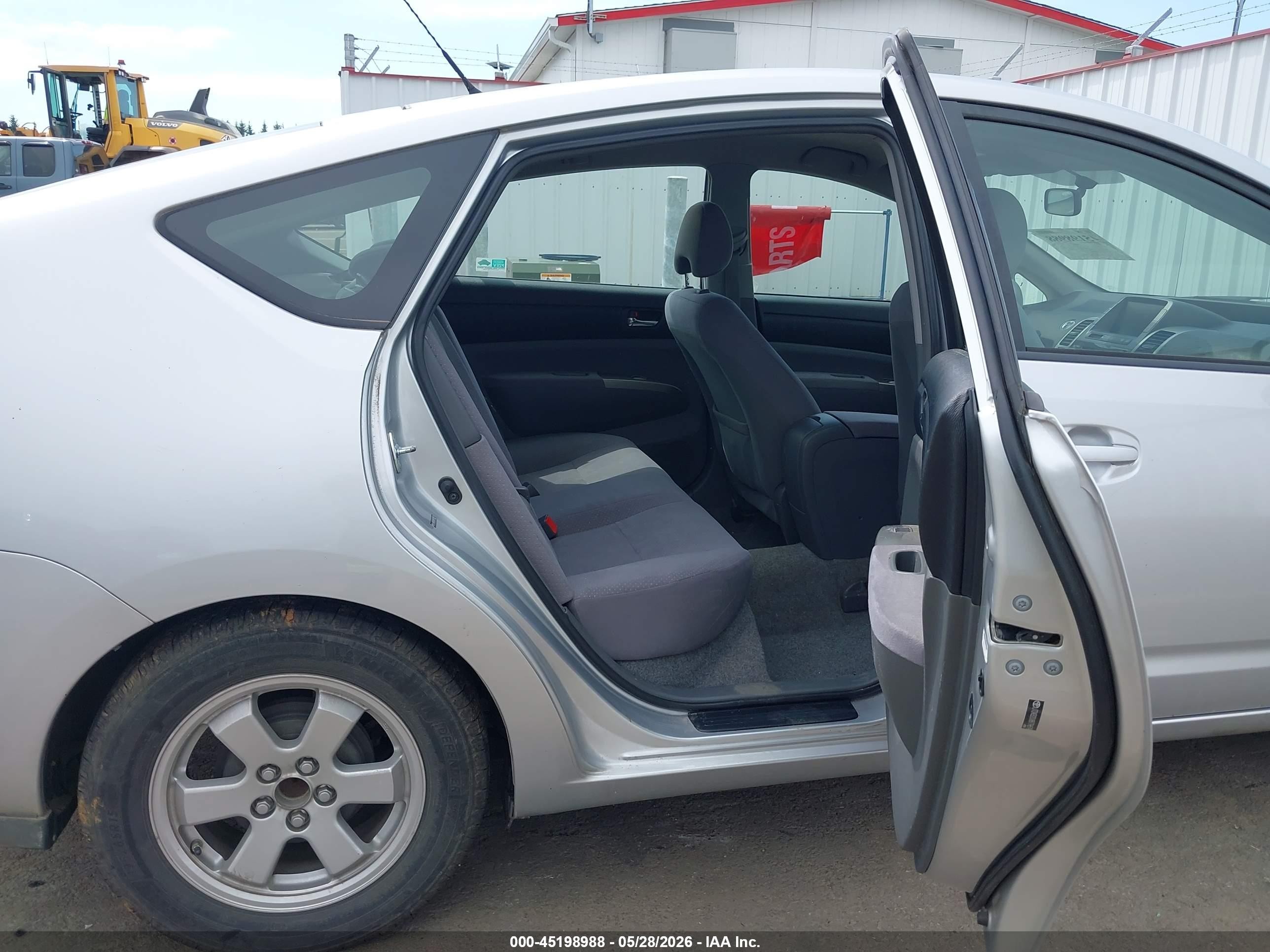 2008 Toyota Prius   Silver vin: JTDKB20U887796579