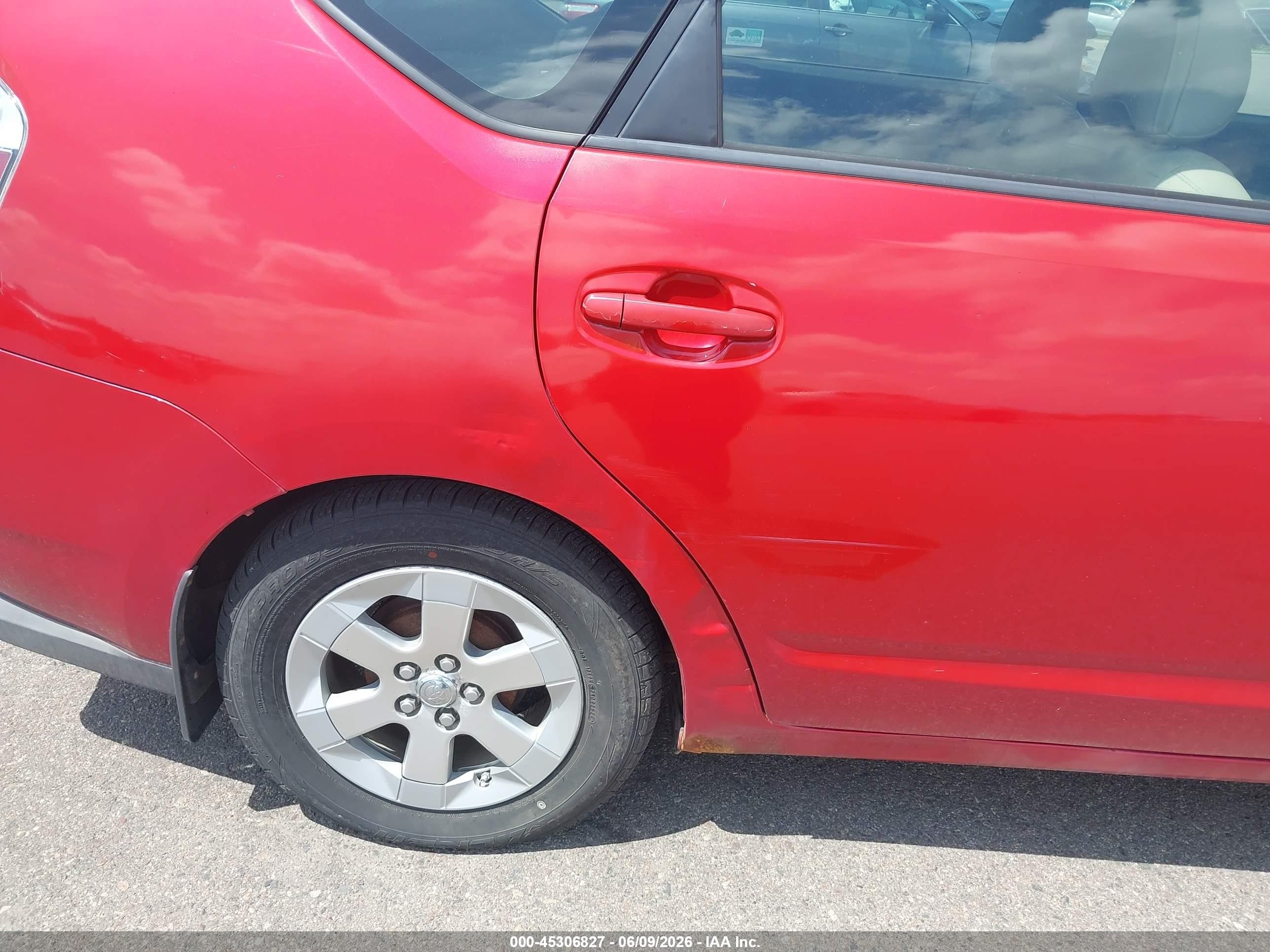 2008 Toyota Prius   Red vin: JTDKB20U887812053