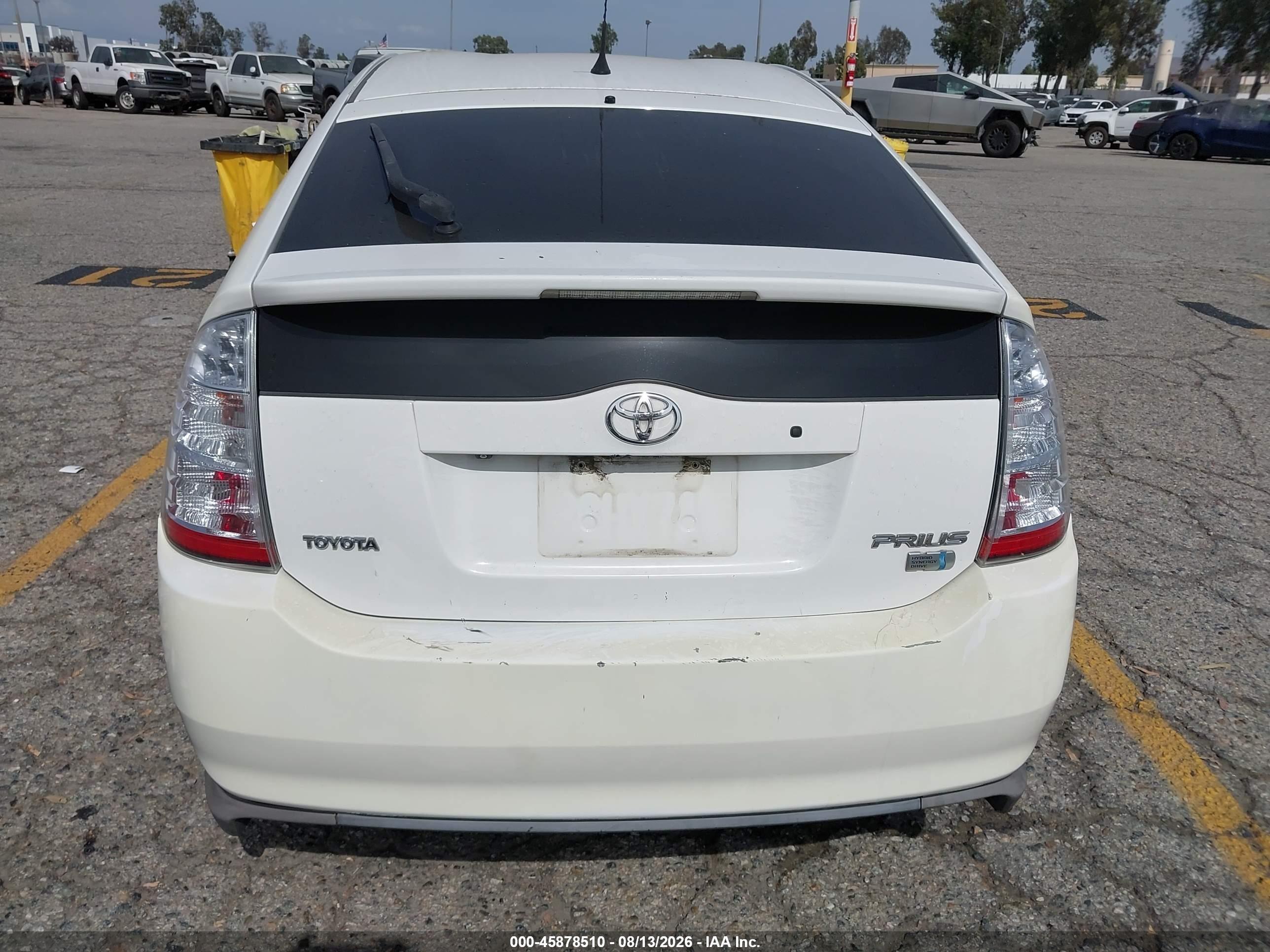2009 Toyota Prius Touring White vin: JTDKB20U893503630