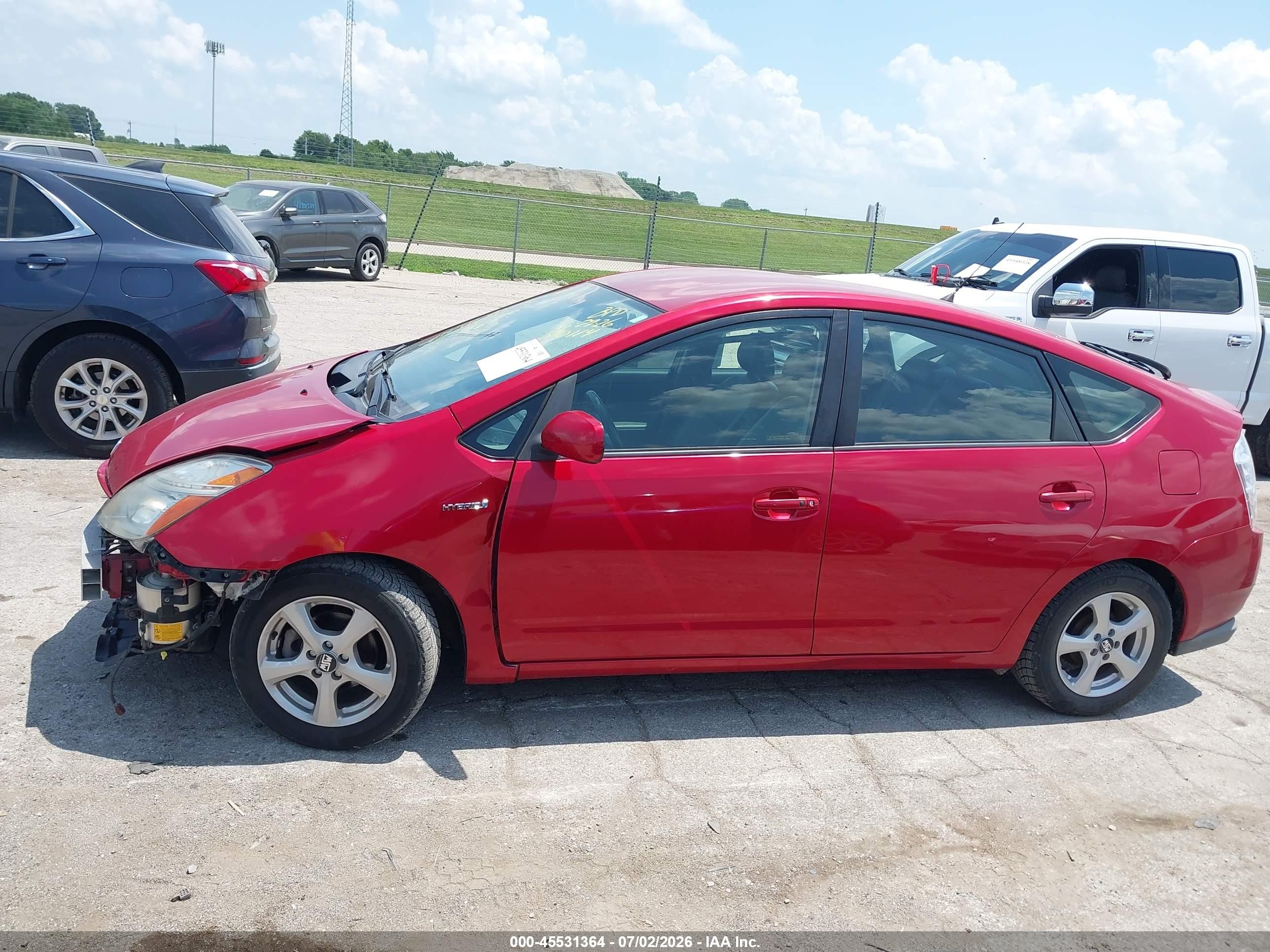 2009 Toyota Prius   Red vin: JTDKB20U897840114