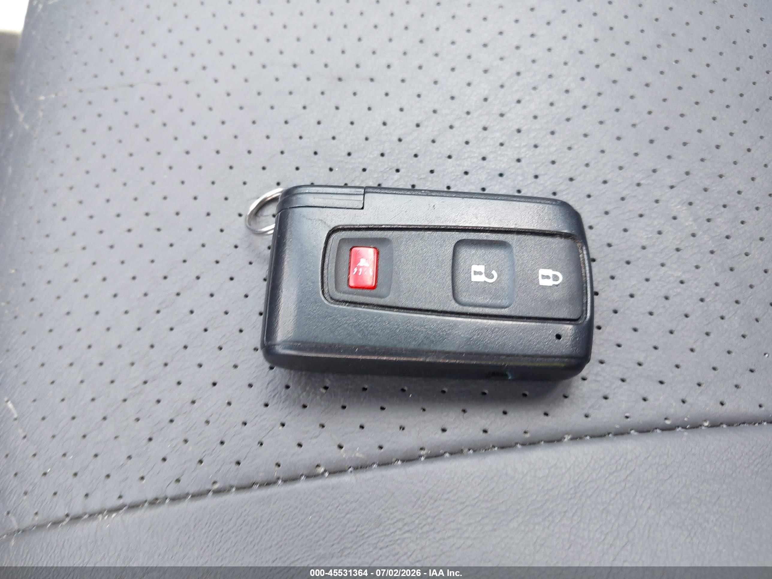 2009 Toyota Prius   Red vin: JTDKB20U897840114