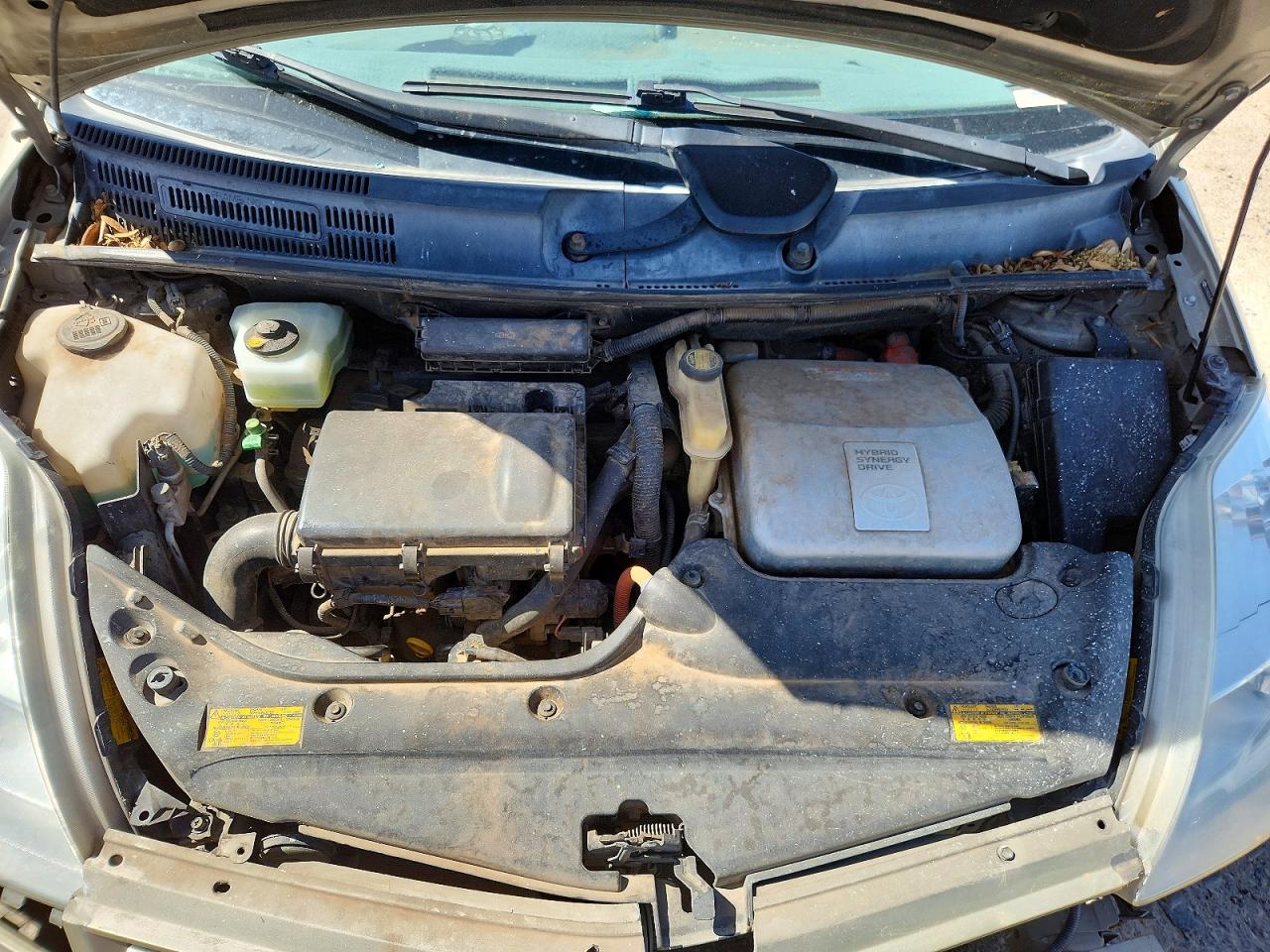 2005 Toyota Prius Base Tan vin: JTDKB20U950128391