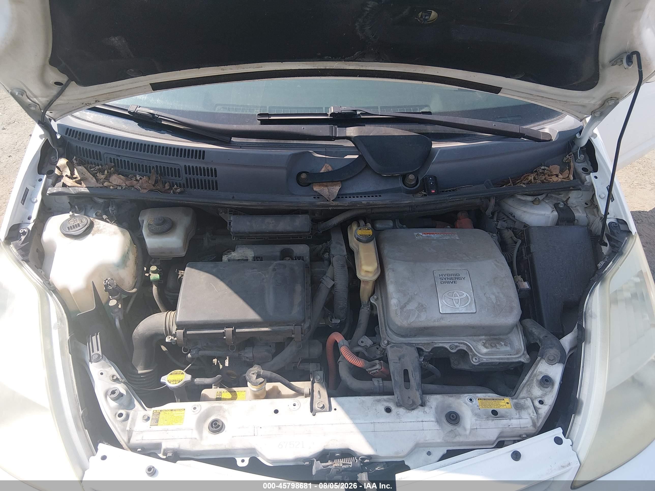 2005 Toyota Prius   White vin: JTDKB20U953019847