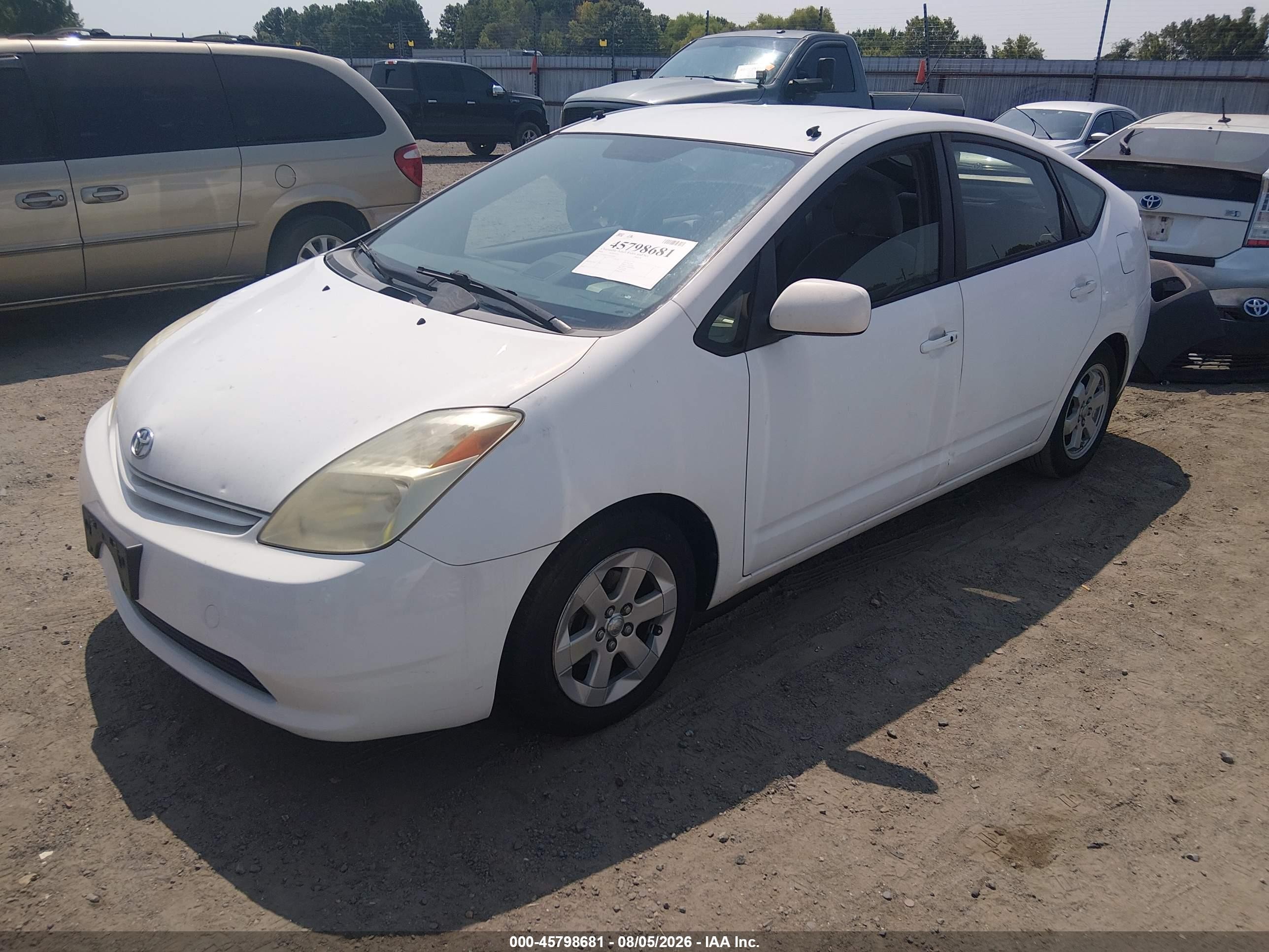 2005 Toyota Prius   White vin: JTDKB20U953019847