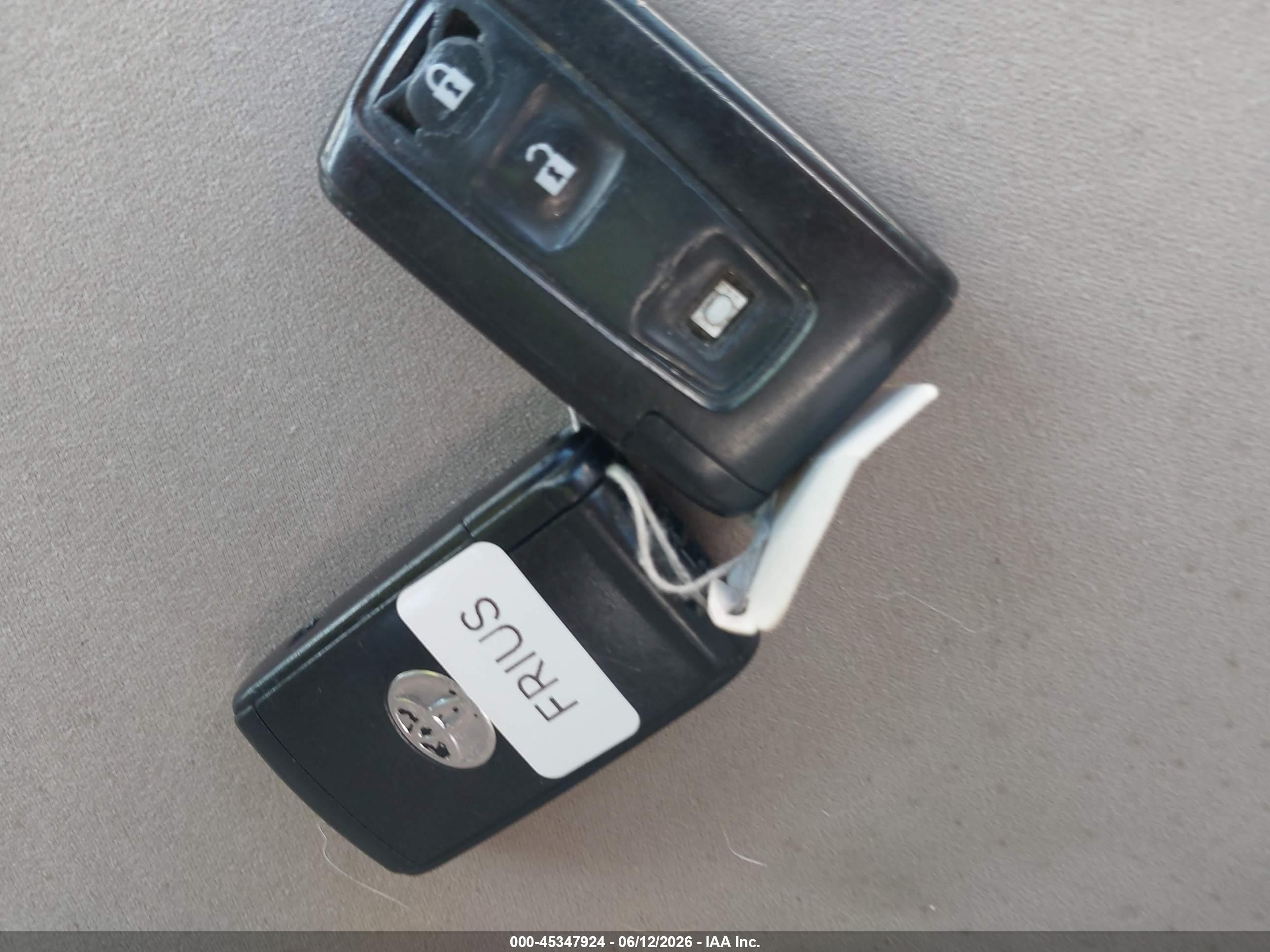 2005 Toyota Prius   Gray vin: JTDKB20U953020688