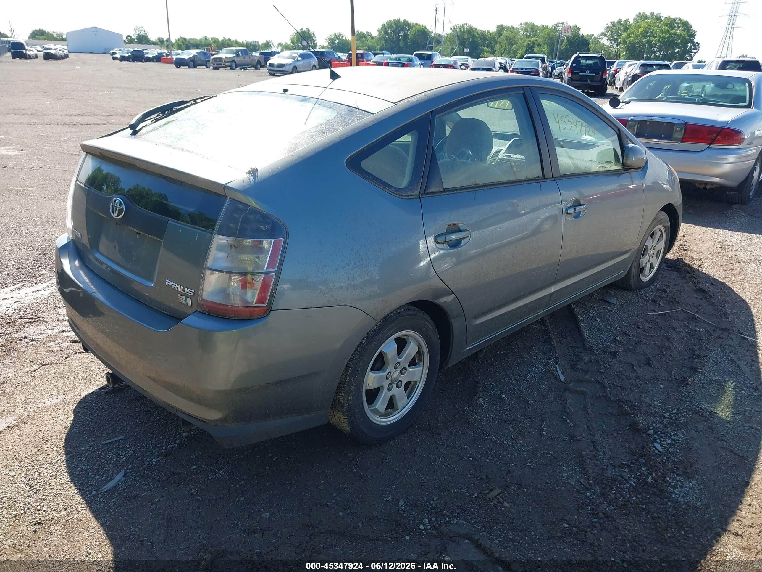 2005 Toyota Prius   Gray vin: JTDKB20U953020688