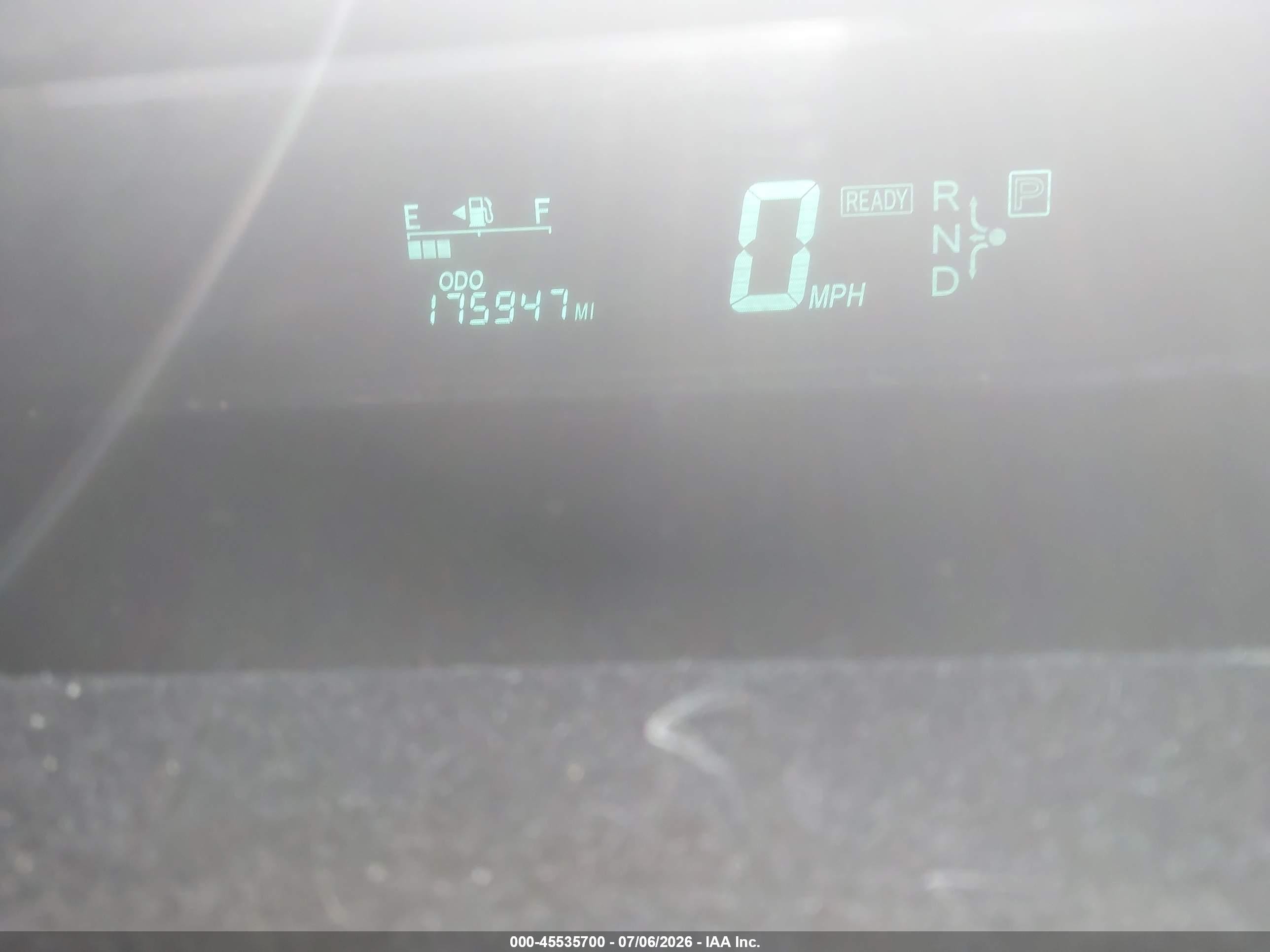 2005 Toyota Prius   White vin: JTDKB20U953047986