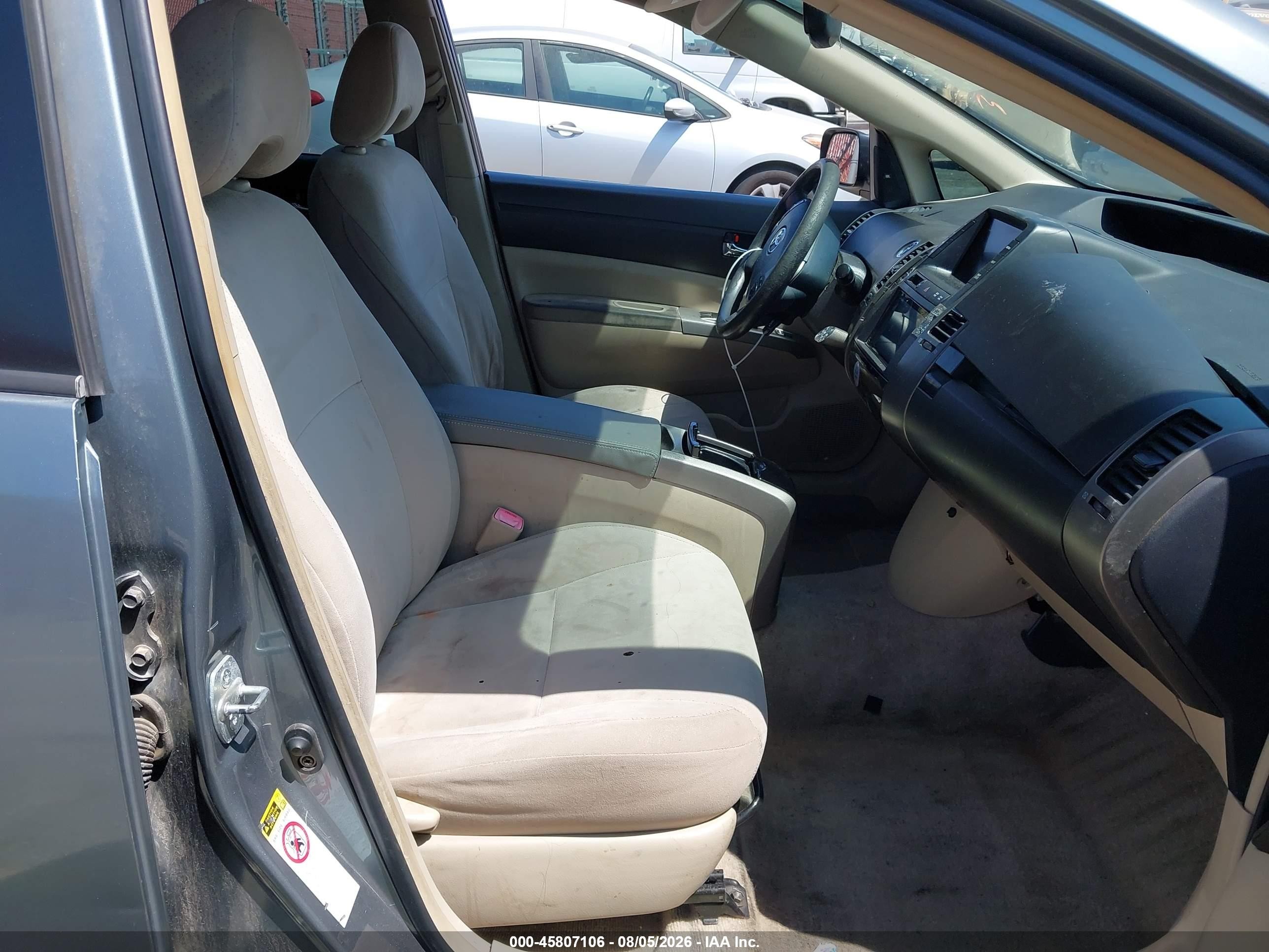 2005 Toyota Prius   Green vin: JTDKB20U953050256