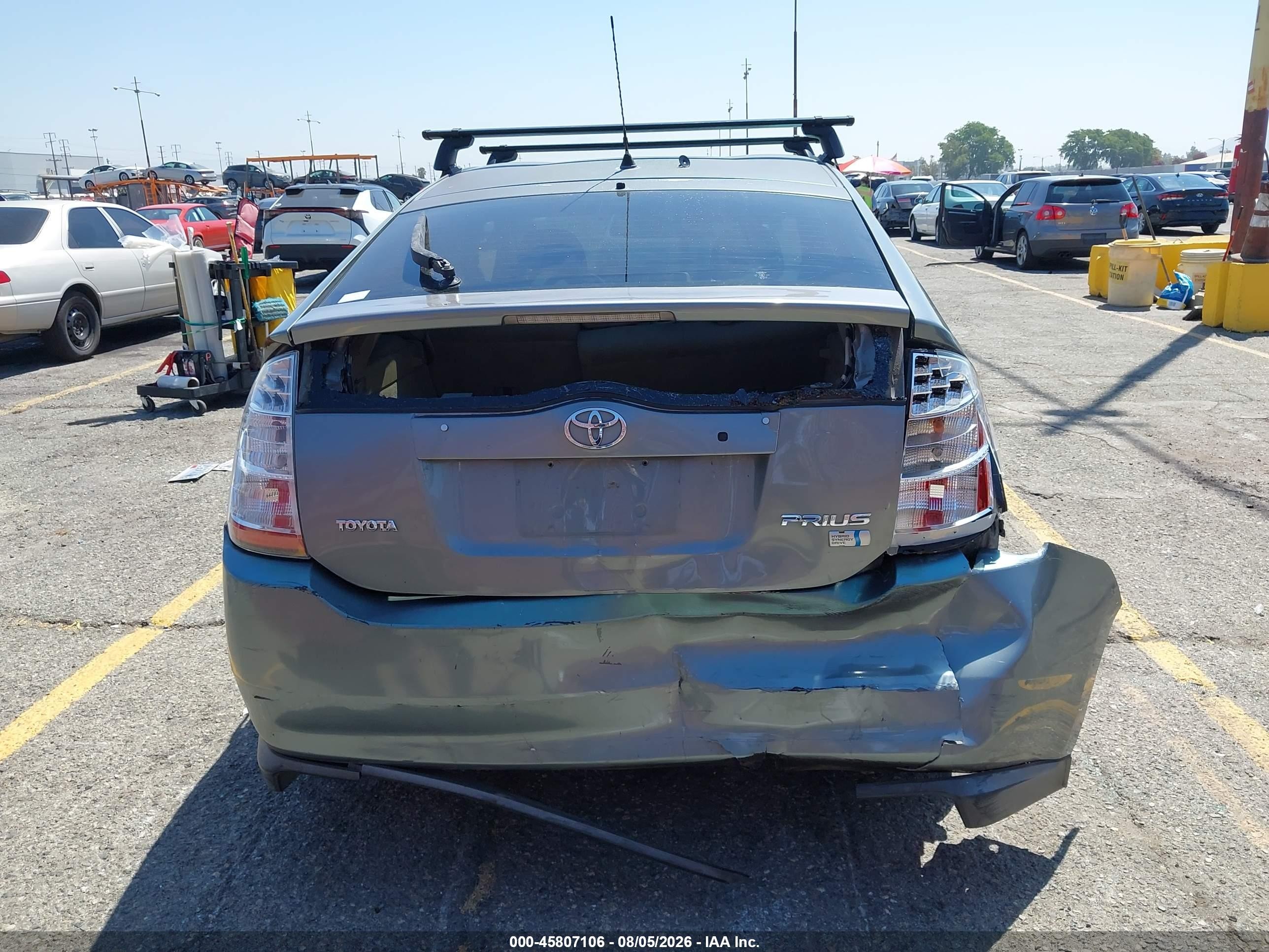 2005 Toyota Prius   Green vin: JTDKB20U953050256