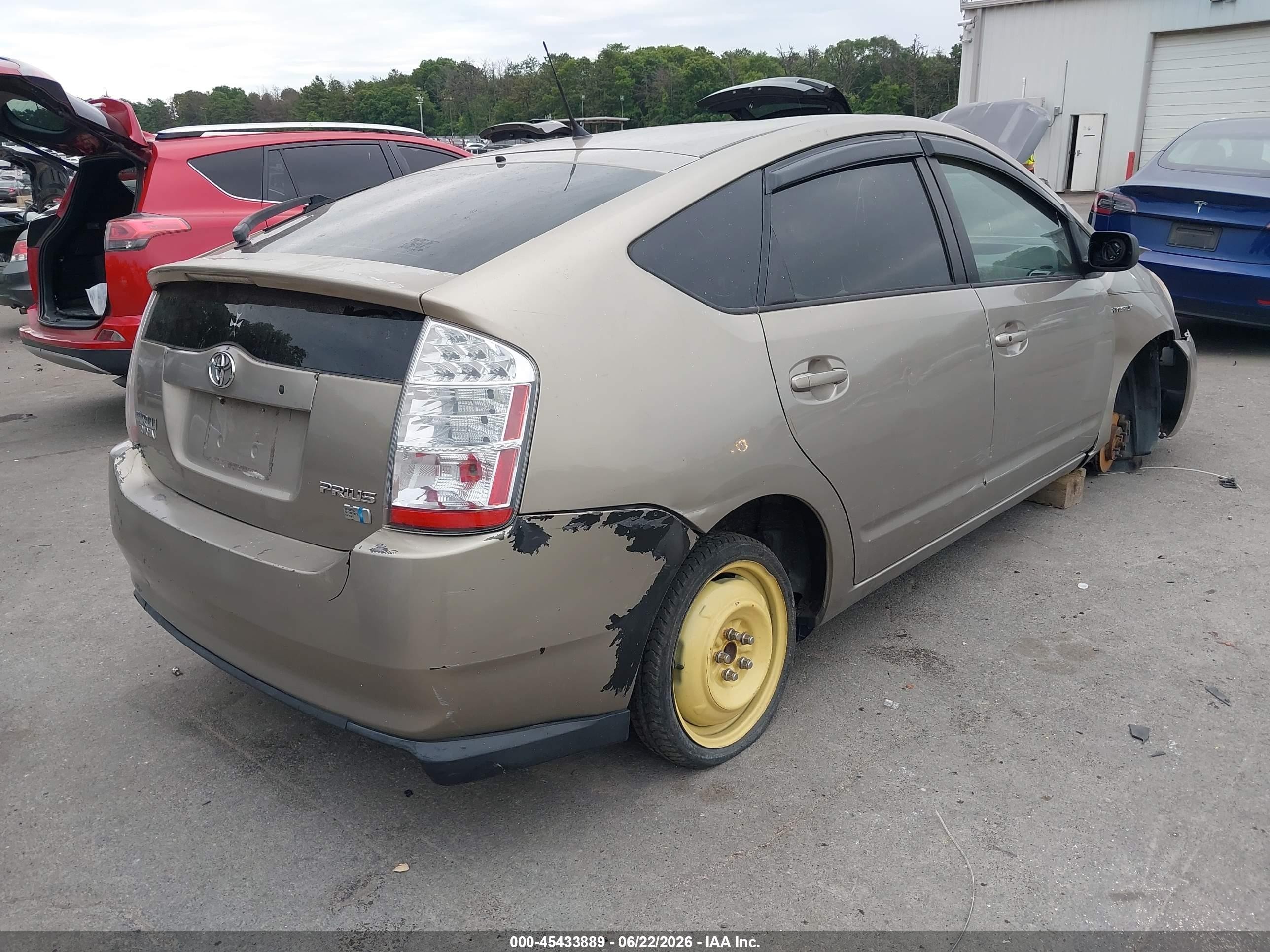 2005 Toyota Prius   Gray vin: JTDKB20U953051066