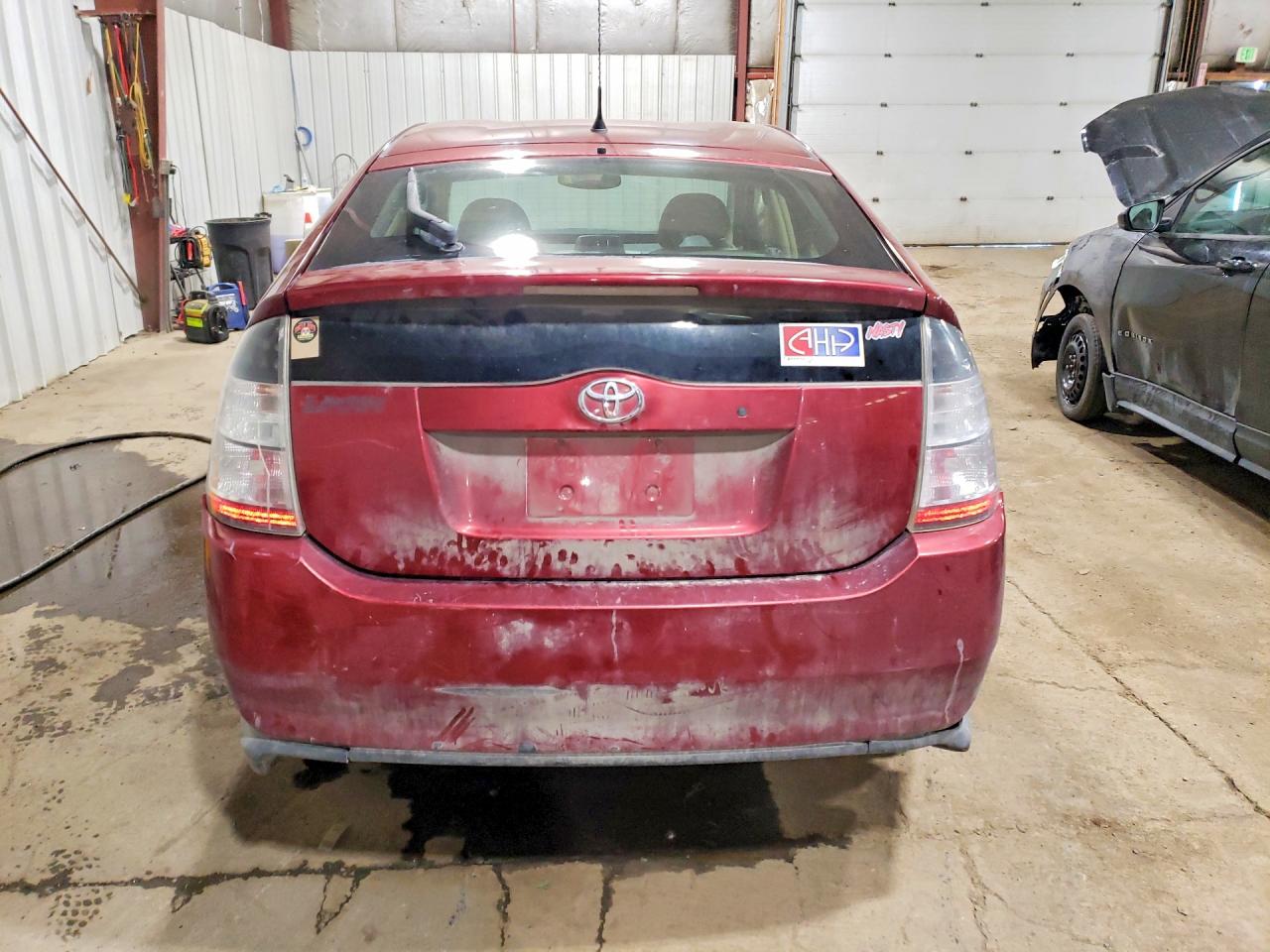 2005 Toyota Prius Base Burgundy vin: JTDKB20U953064464
