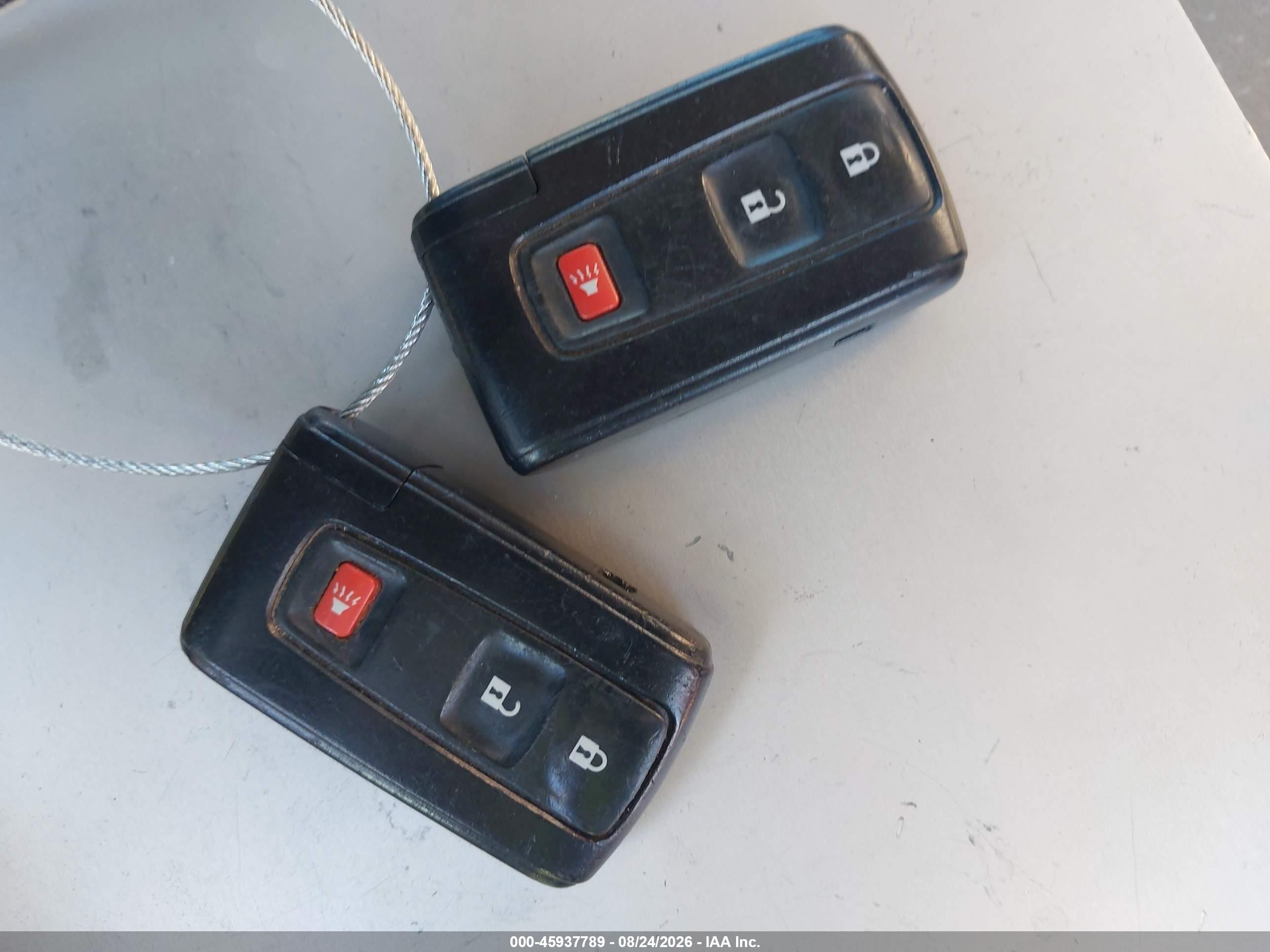 2005 Toyota Prius   Burgundy vin: JTDKB20U953066974
