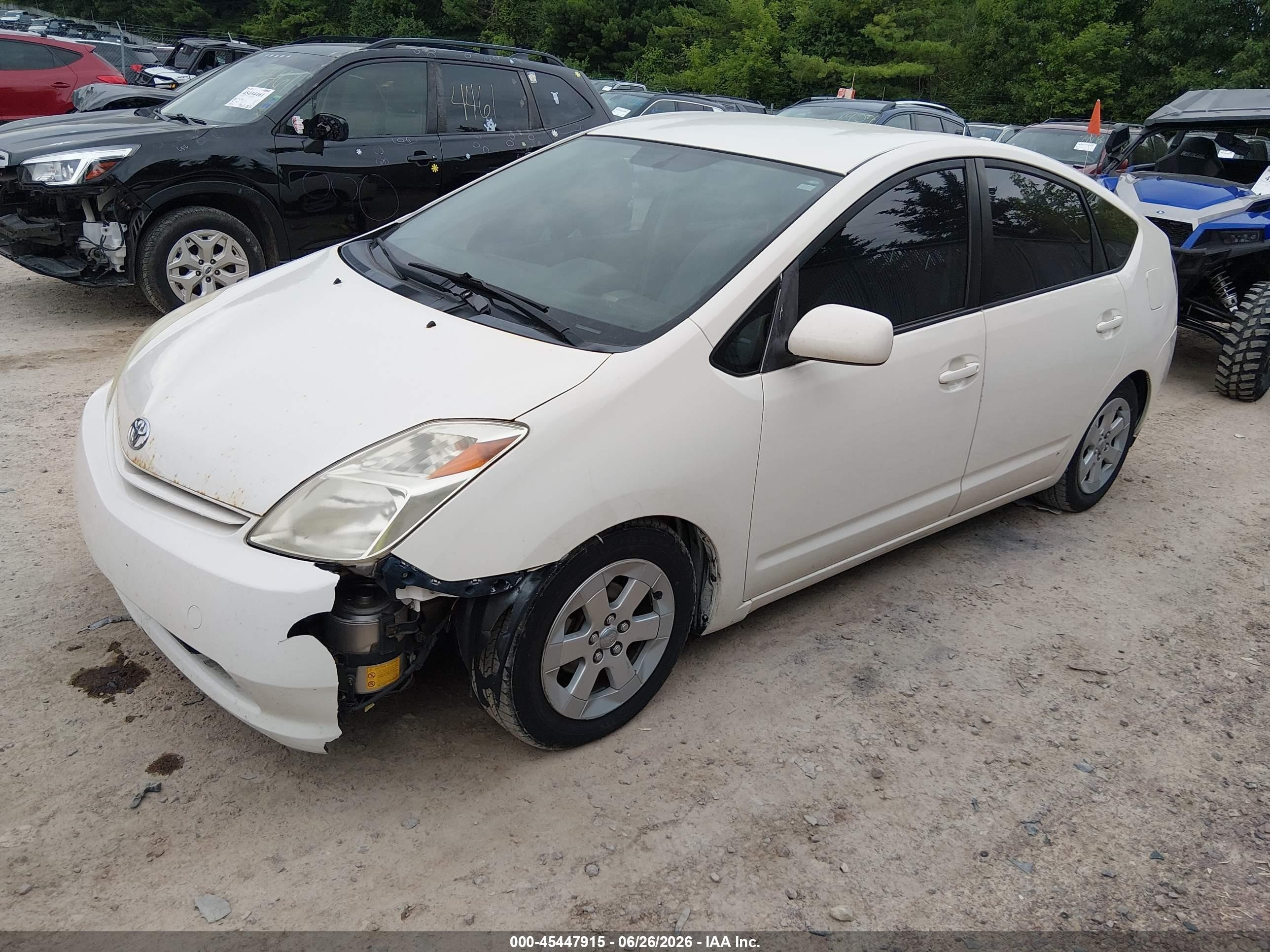 2005 Toyota Prius   White vin: JTDKB20U953079353
