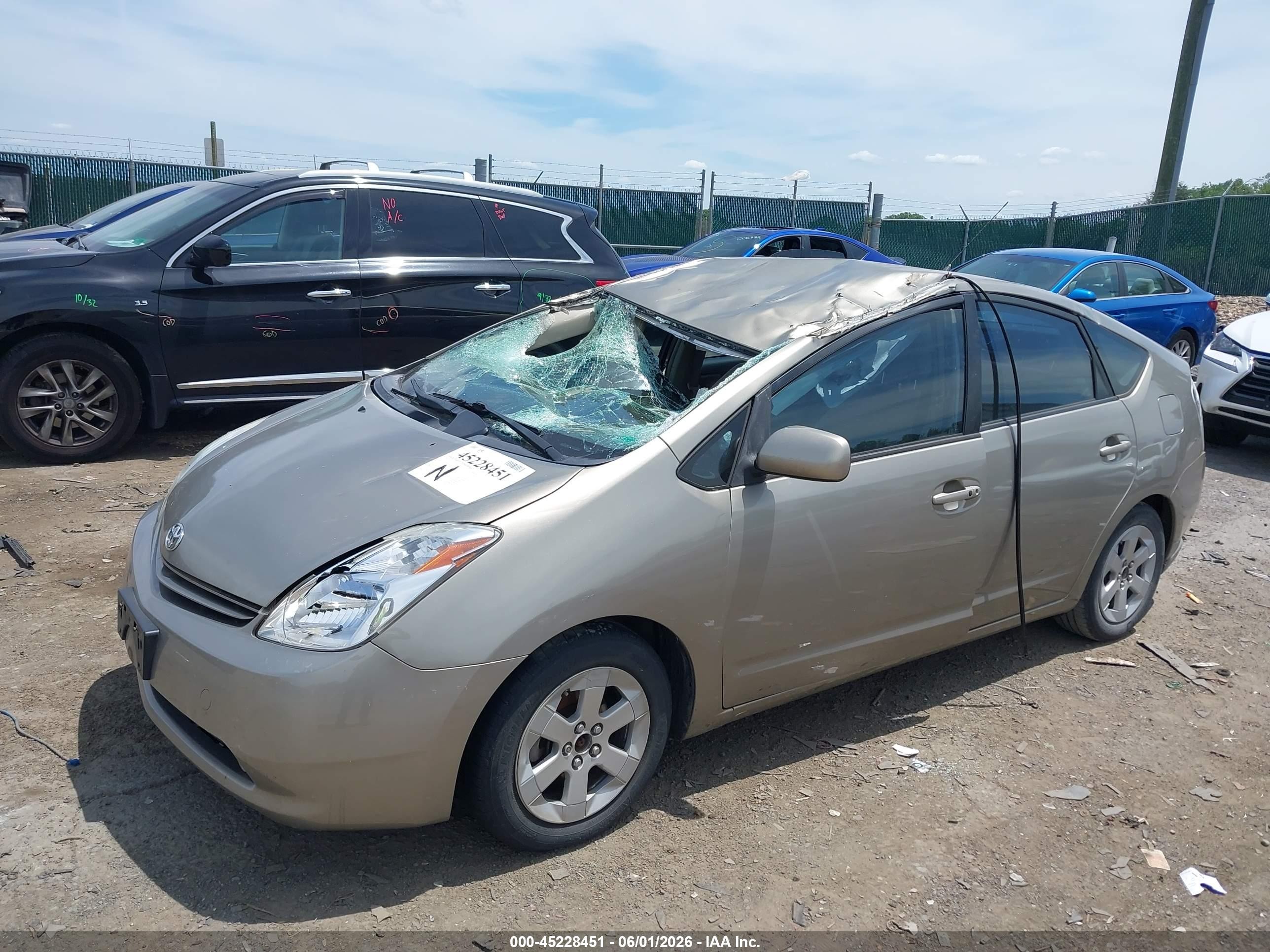 2005 Toyota Prius   Beige vin: JTDKB20U953095486