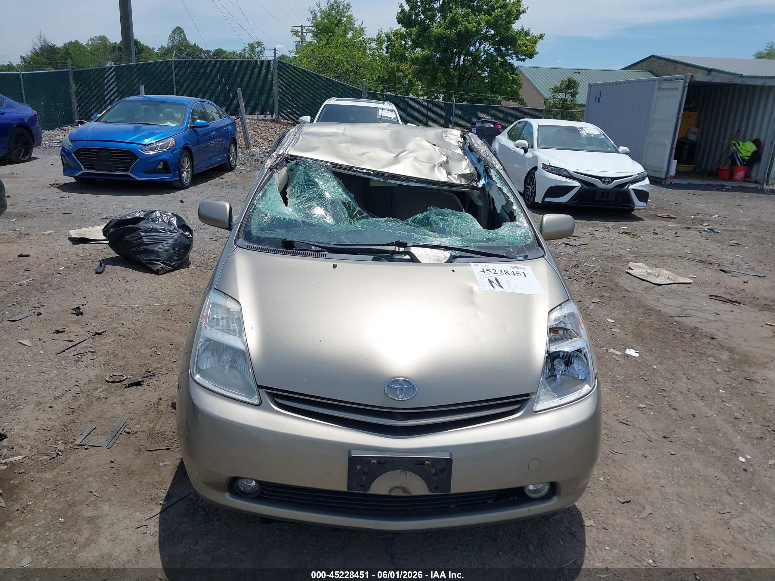 2005 Toyota Prius   Beige vin: JTDKB20U953095486