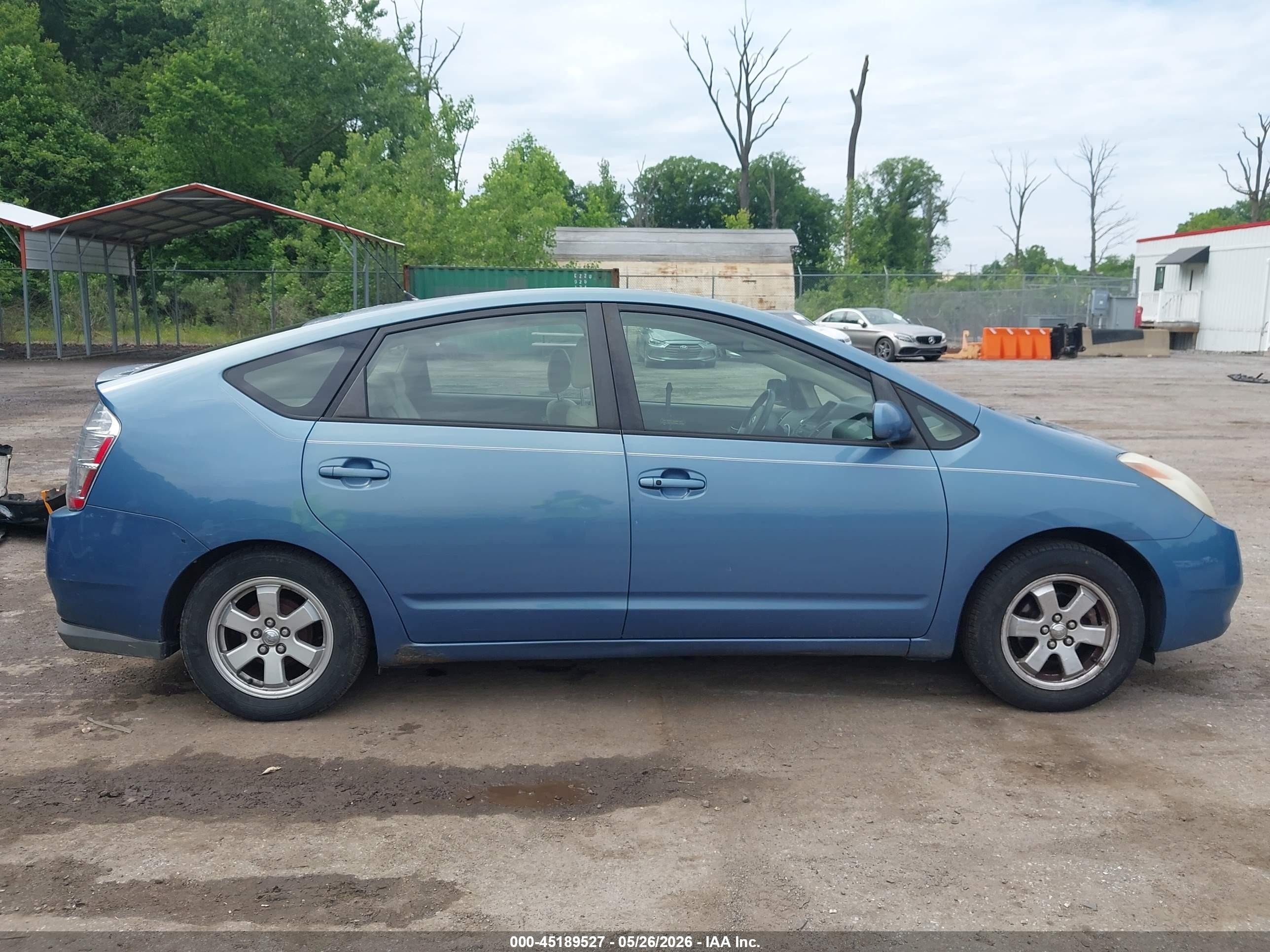 2005 Toyota Prius   Blue vin: JTDKB20U953096928
