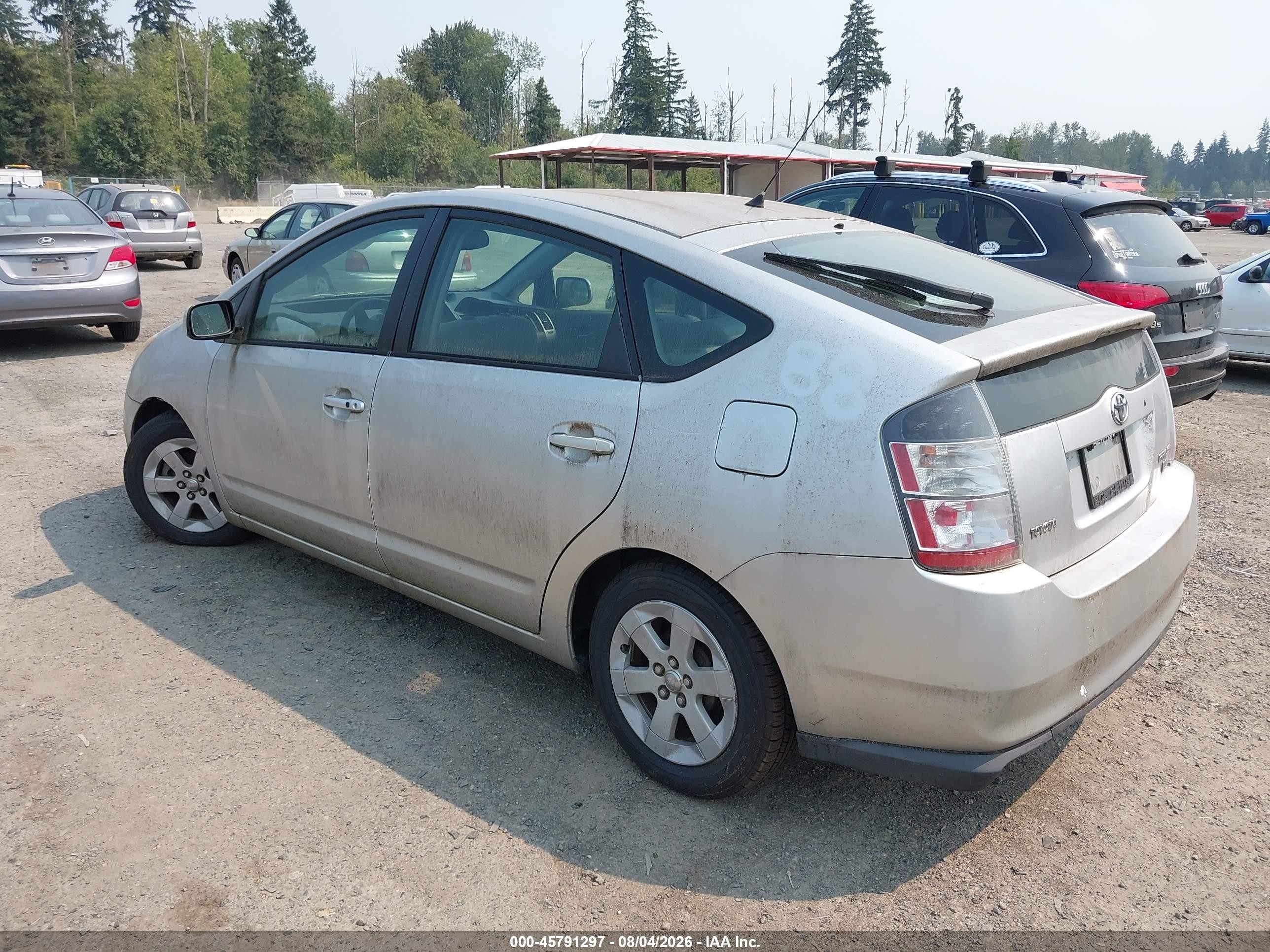 2005 Toyota Prius   Silver vin: JTDKB20U957029190