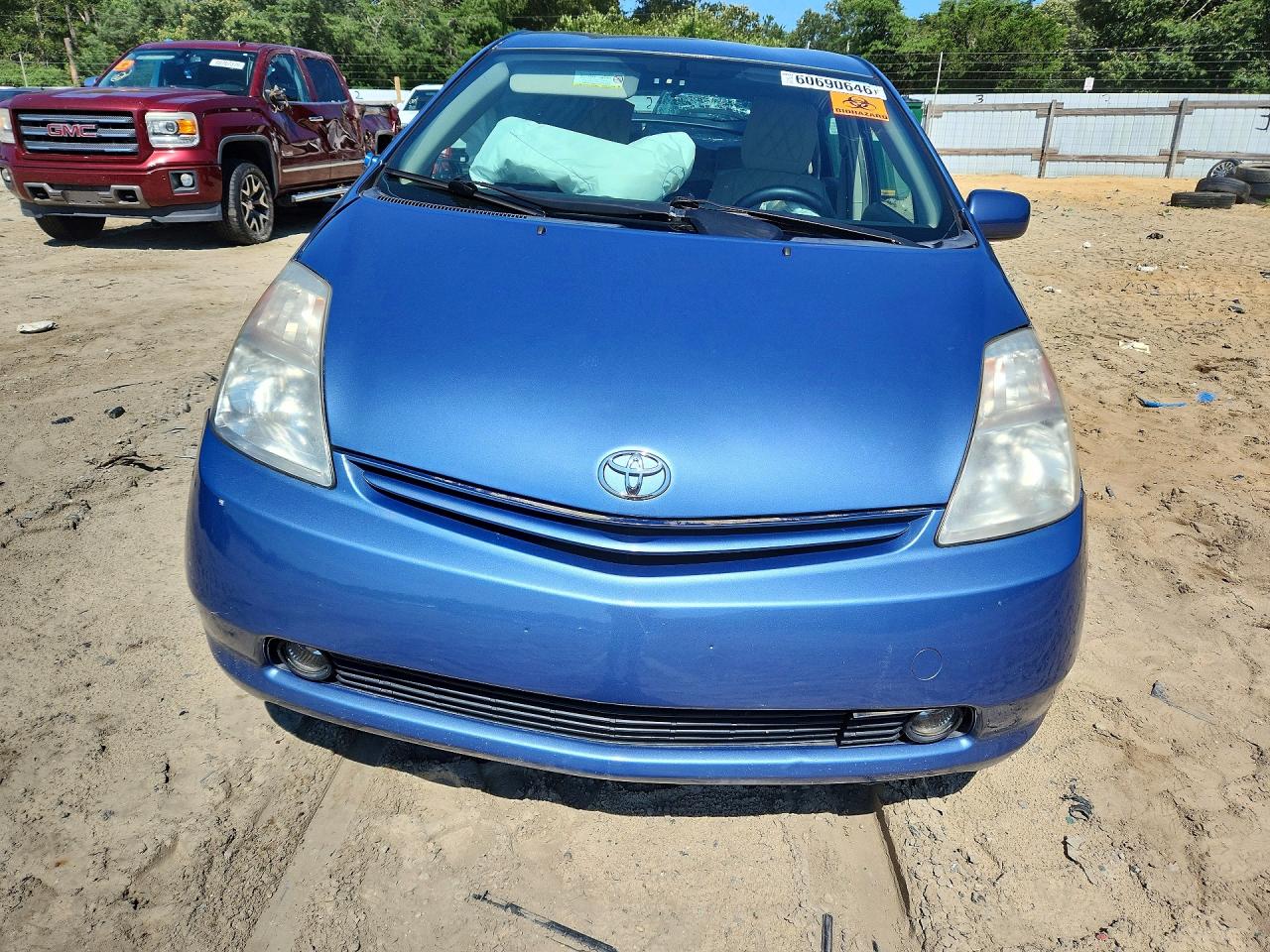 2005 Toyota Prius Base Blue vin: JTDKB20U957047768