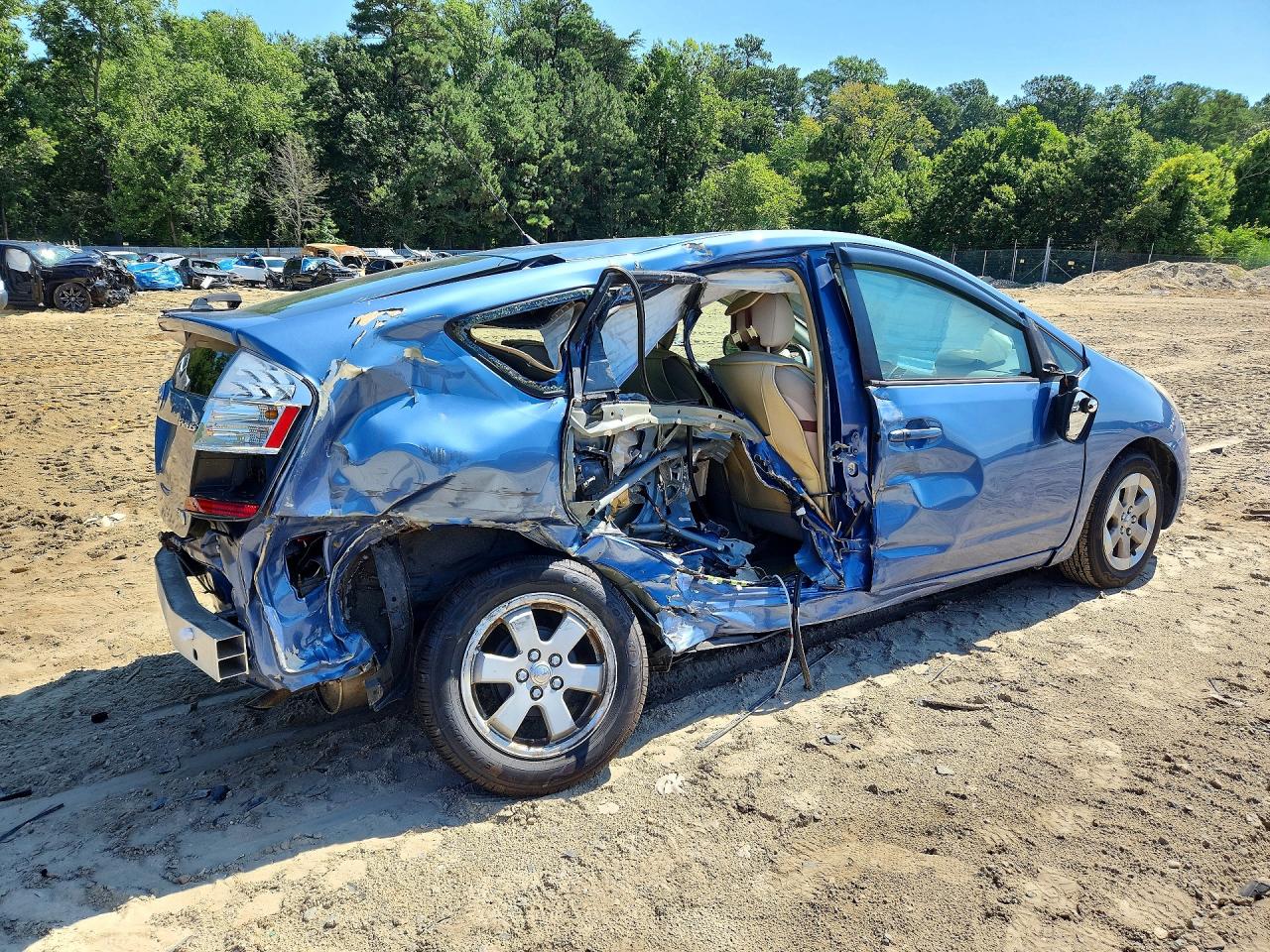 2005 Toyota Prius Base Blue vin: JTDKB20U957047768