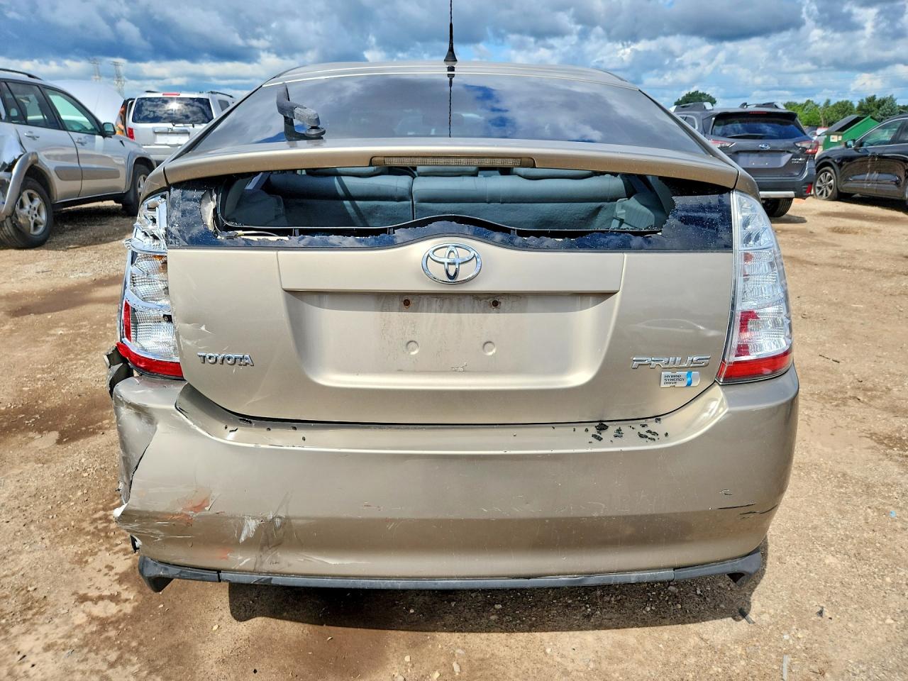 2006 Toyota Prius Base Beige vin: JTDKB20U963155459