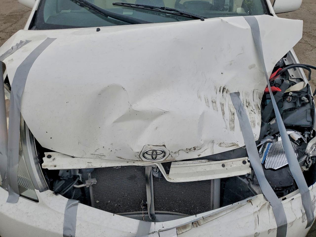 2006 Toyota Prius Base White vin: JTDKB20U963158376