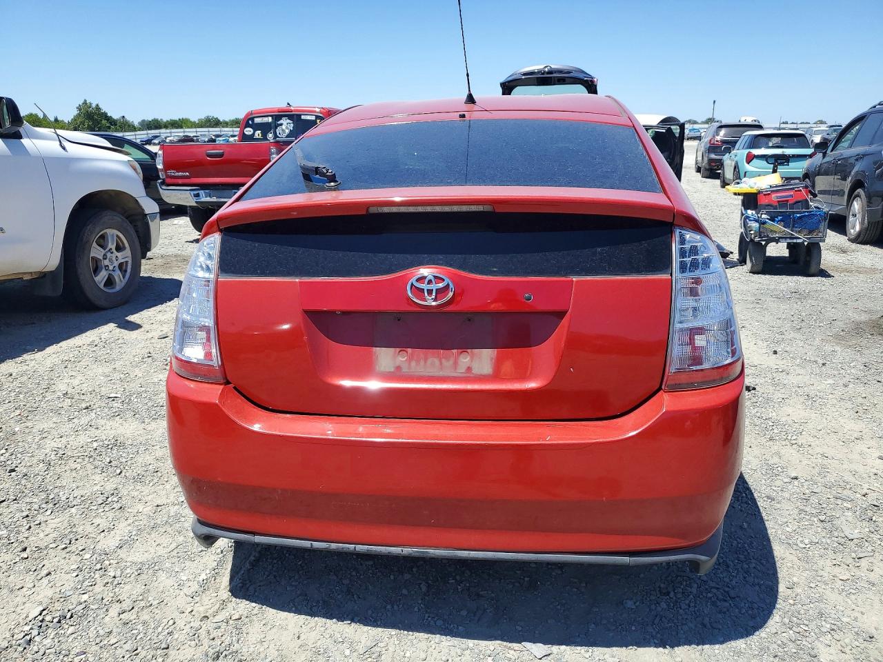2006 Toyota Prius Base Red vin: JTDKB20U967058061