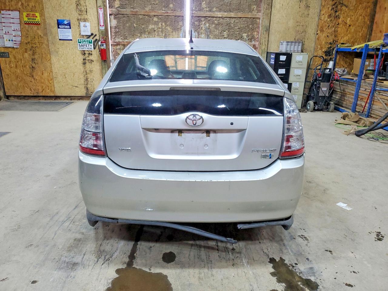2006 Toyota Prius Base Gray vin: JTDKB20U967069285