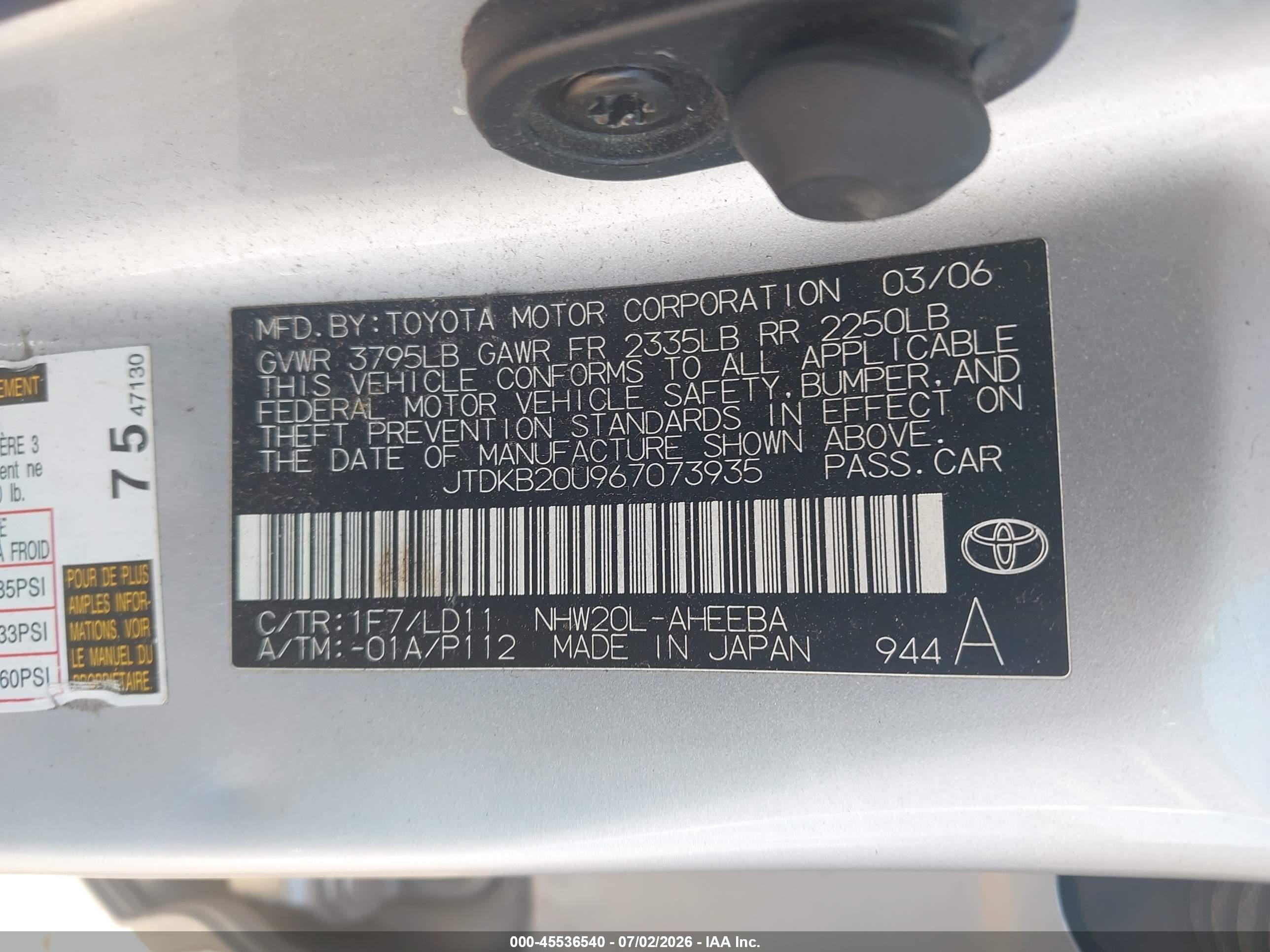 2006 Toyota Prius   Silver vin: JTDKB20U967073935