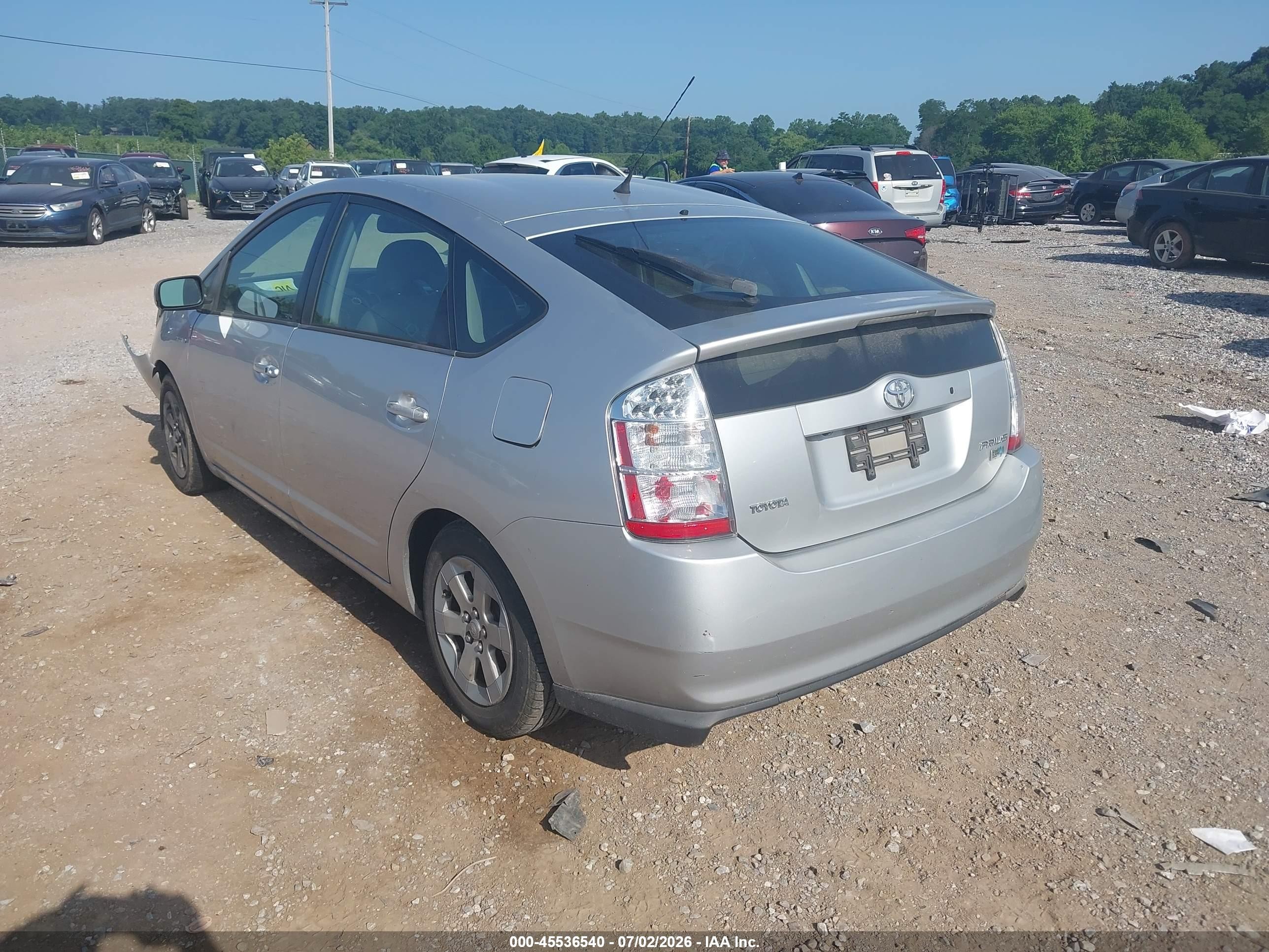 2006 Toyota Prius   Silver vin: JTDKB20U967073935