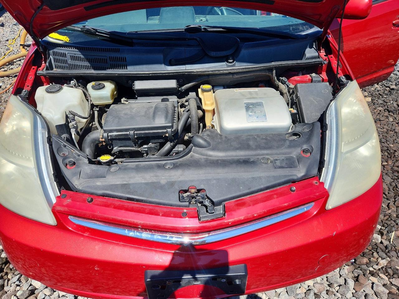 2006 Toyota Prius Base Red vin: JTDKB20U967506413