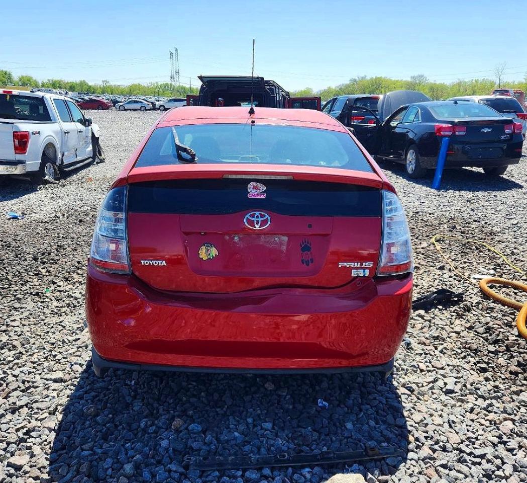 2006 Toyota Prius Base Red vin: JTDKB20U967506413