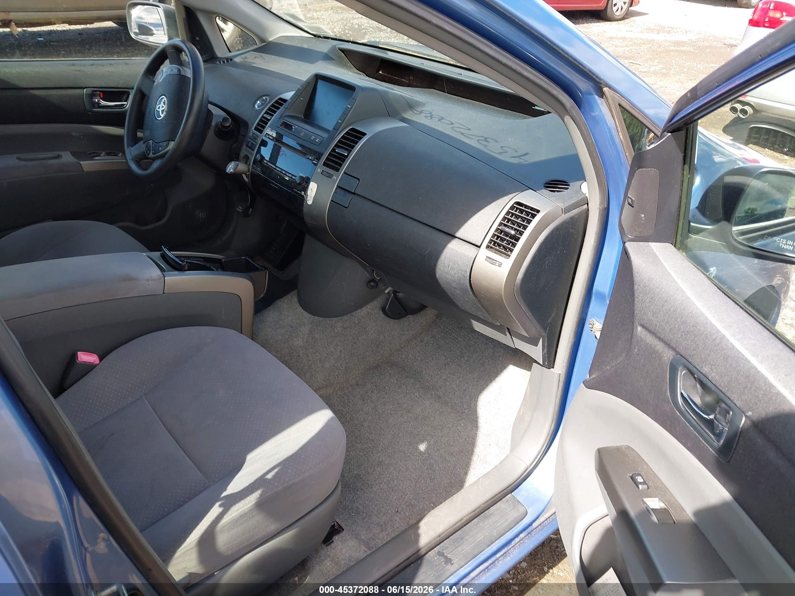 2006 Toyota Prius   Blue vin: JTDKB20U967520926