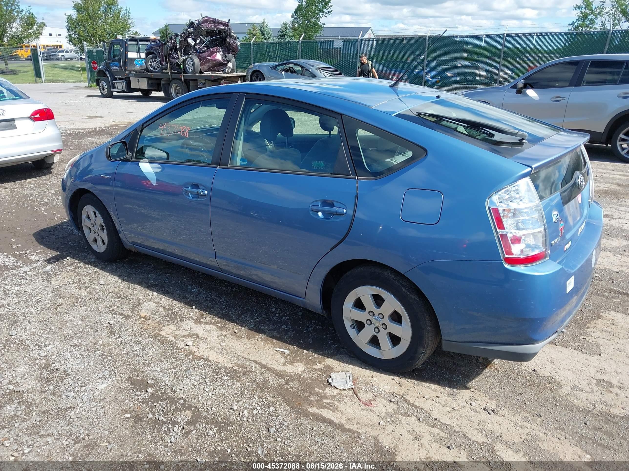 2006 Toyota Prius   Blue vin: JTDKB20U967520926