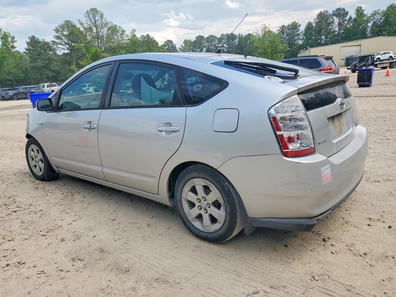 2006 Toyota Prius Base Silver vin: JTDKB20U967525172