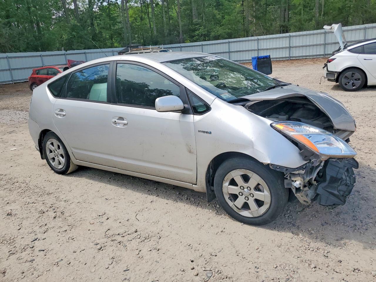2006 Toyota Prius Base Silver vin: JTDKB20U967525172