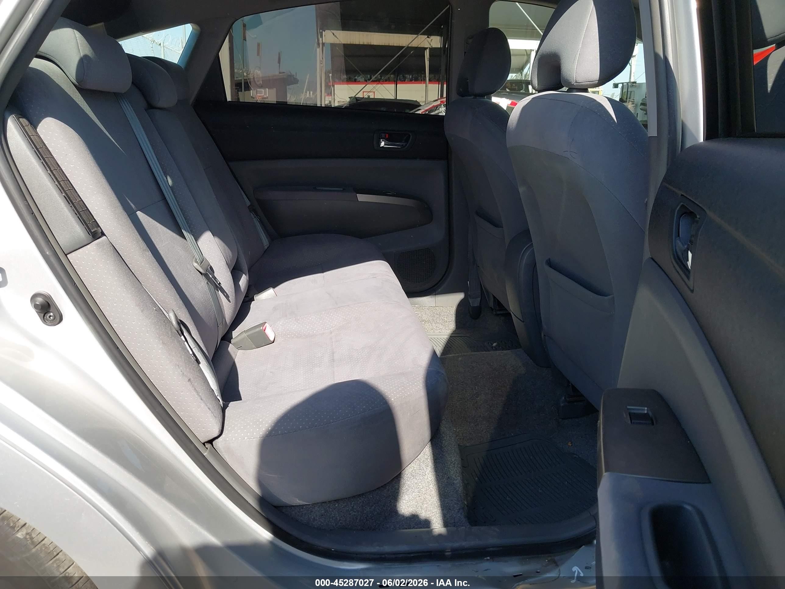 2006 Toyota Prius   Silver vin: JTDKB20U967531120