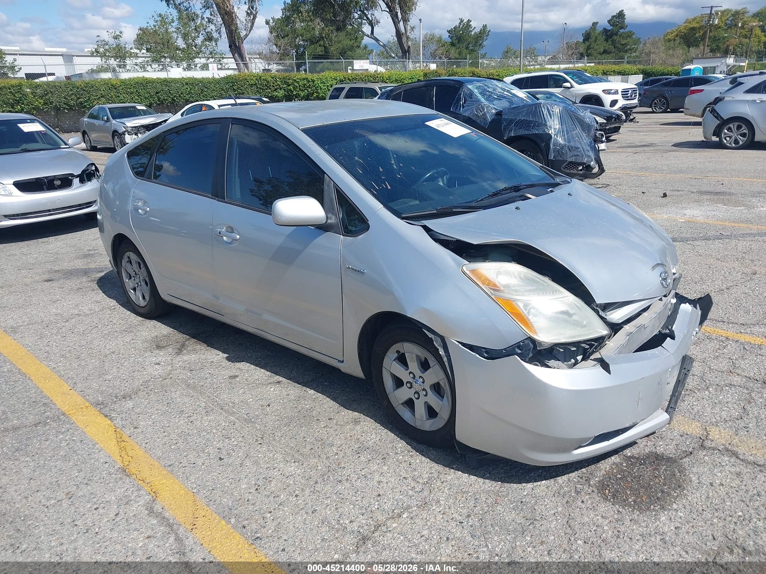 2006 Toyota Prius   Silver vin: JTDKB20U967537628