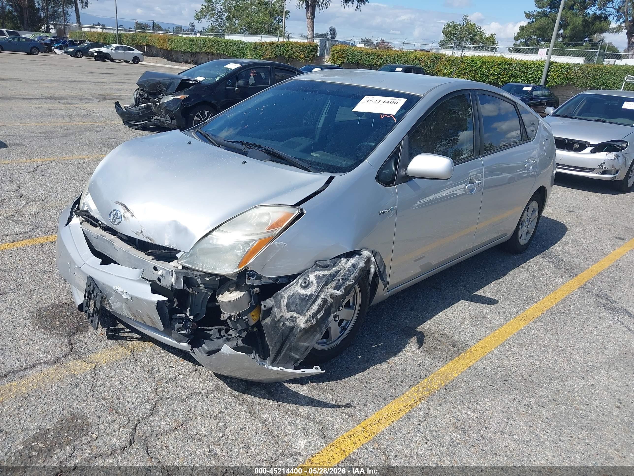 2006 Toyota Prius Silver vin: JTDKB20U967537628