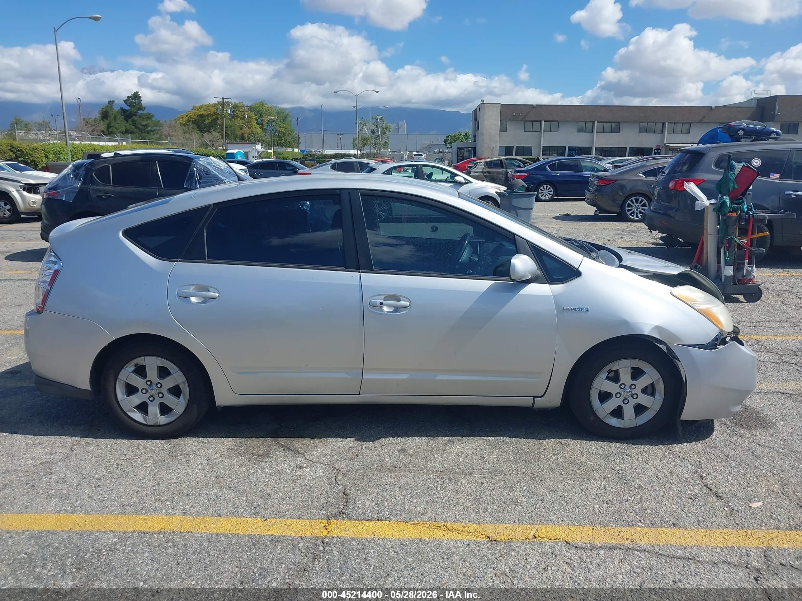 2006 Toyota Prius Silver vin: JTDKB20U967537628