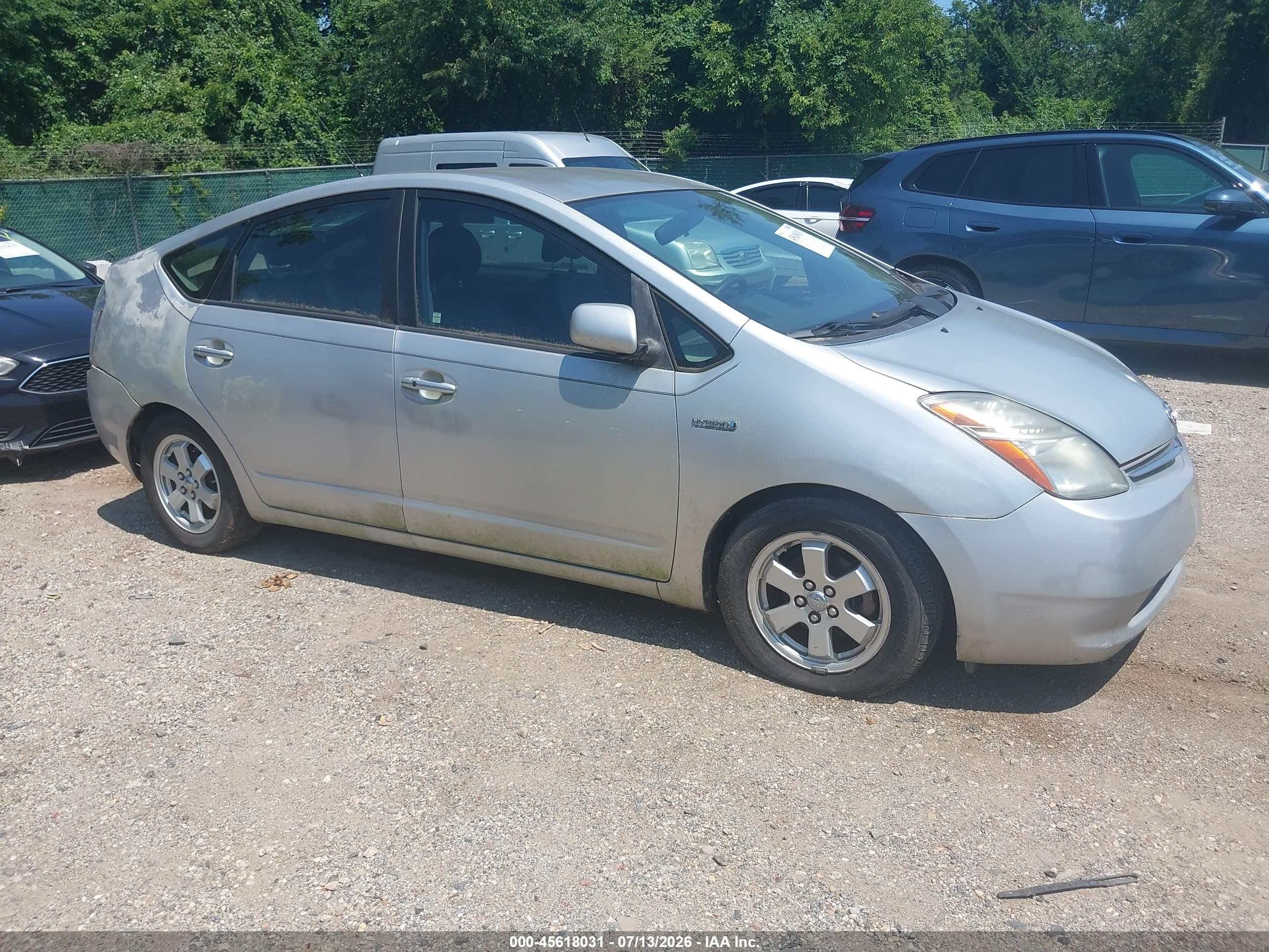 2007 Toyota Prius   Серебряный vin: JTDKB20U973205875