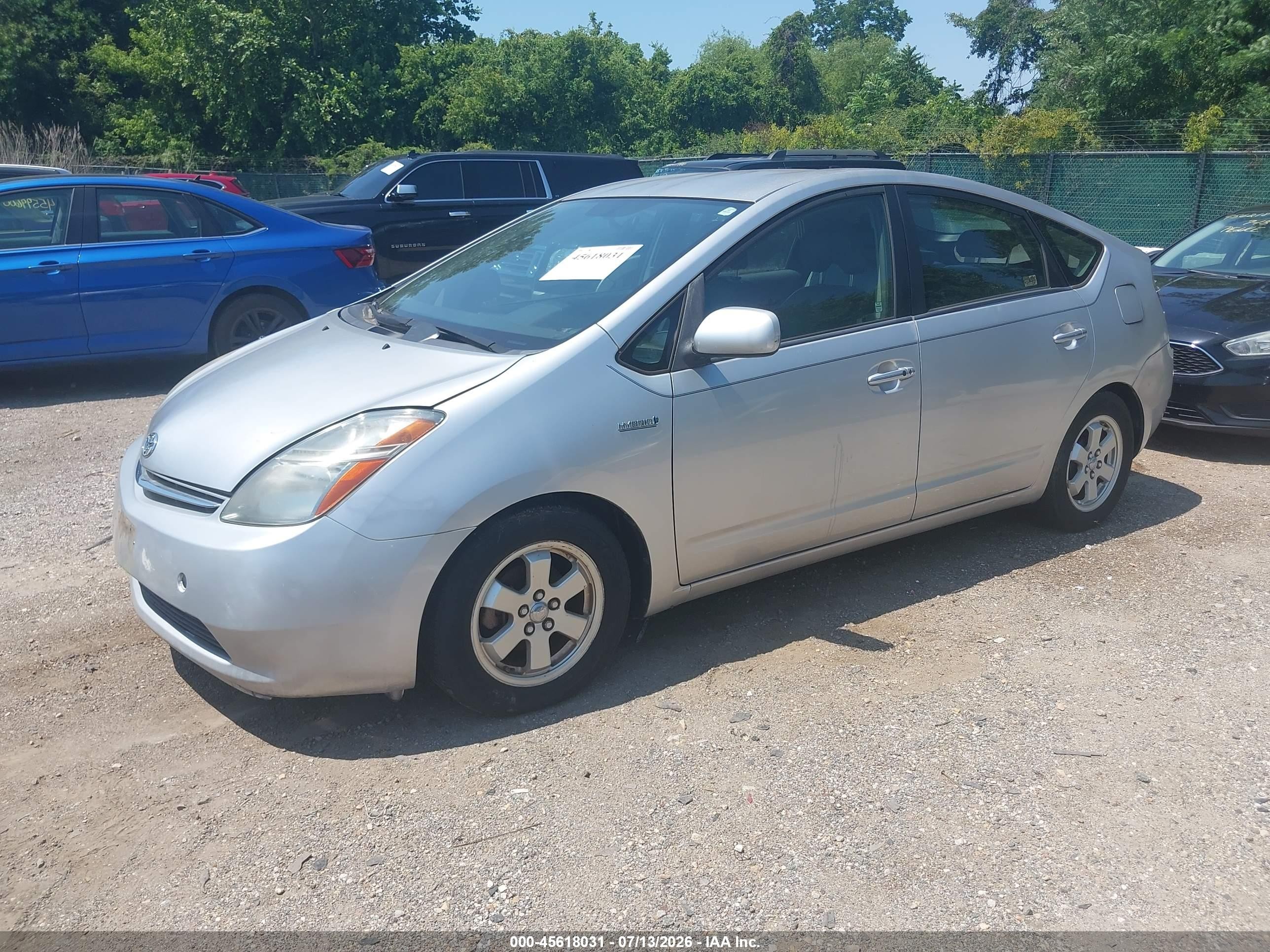 2007 Toyota Prius   Серебряный vin: JTDKB20U973205875