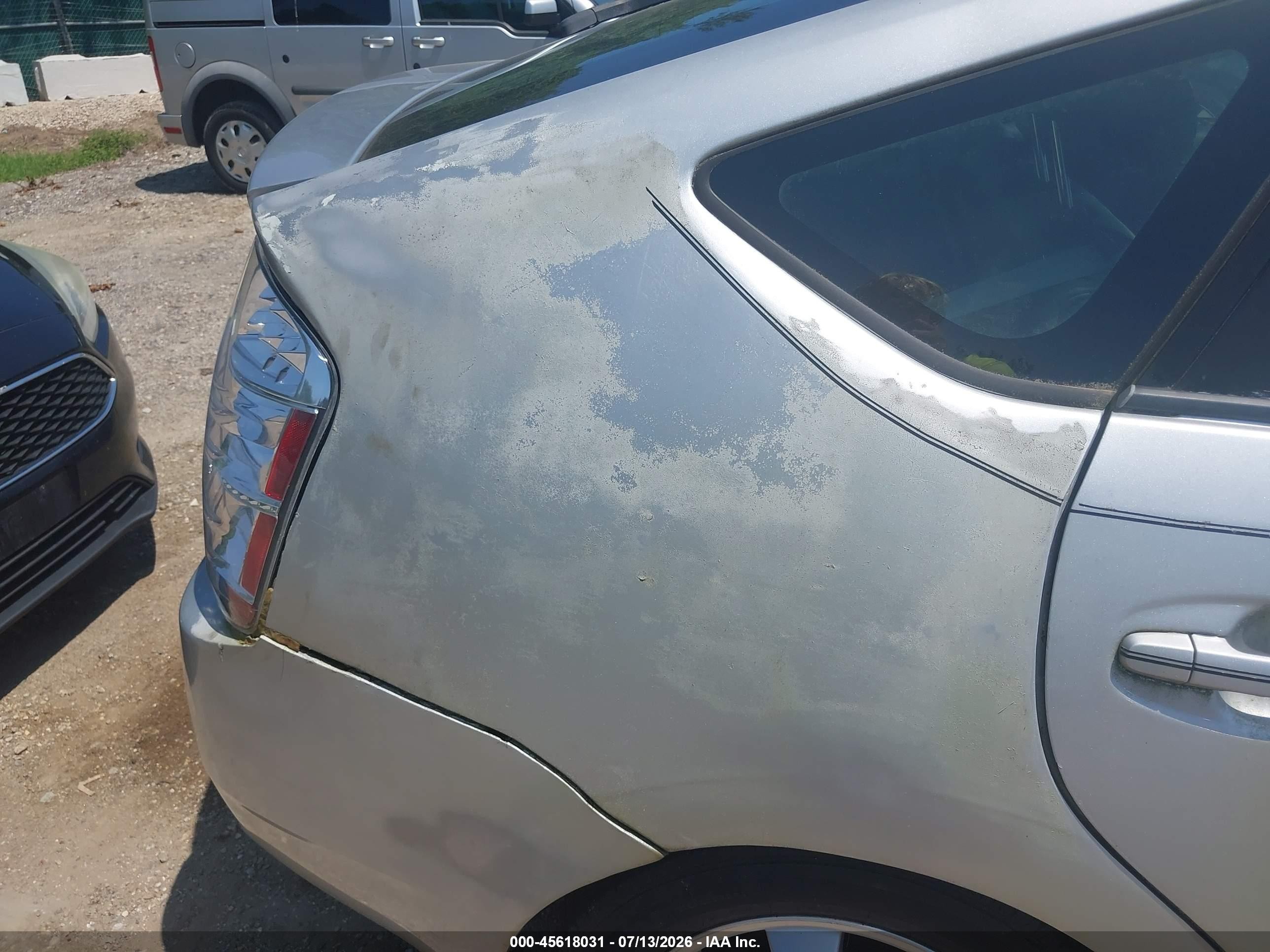 2007 Toyota Prius   Серебряный vin: JTDKB20U973205875