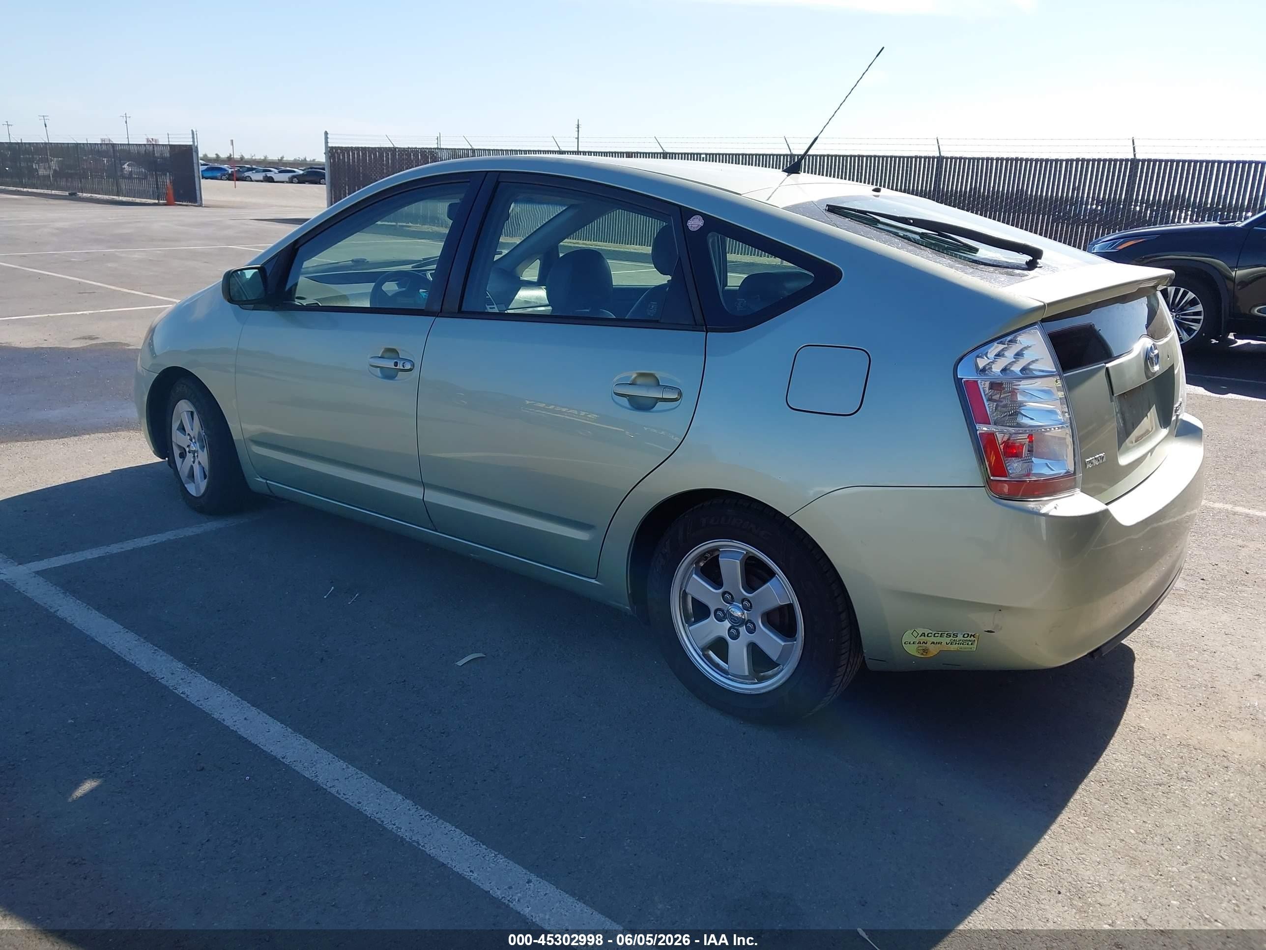 2007 Toyota Prius   Green vin: JTDKB20U973208422