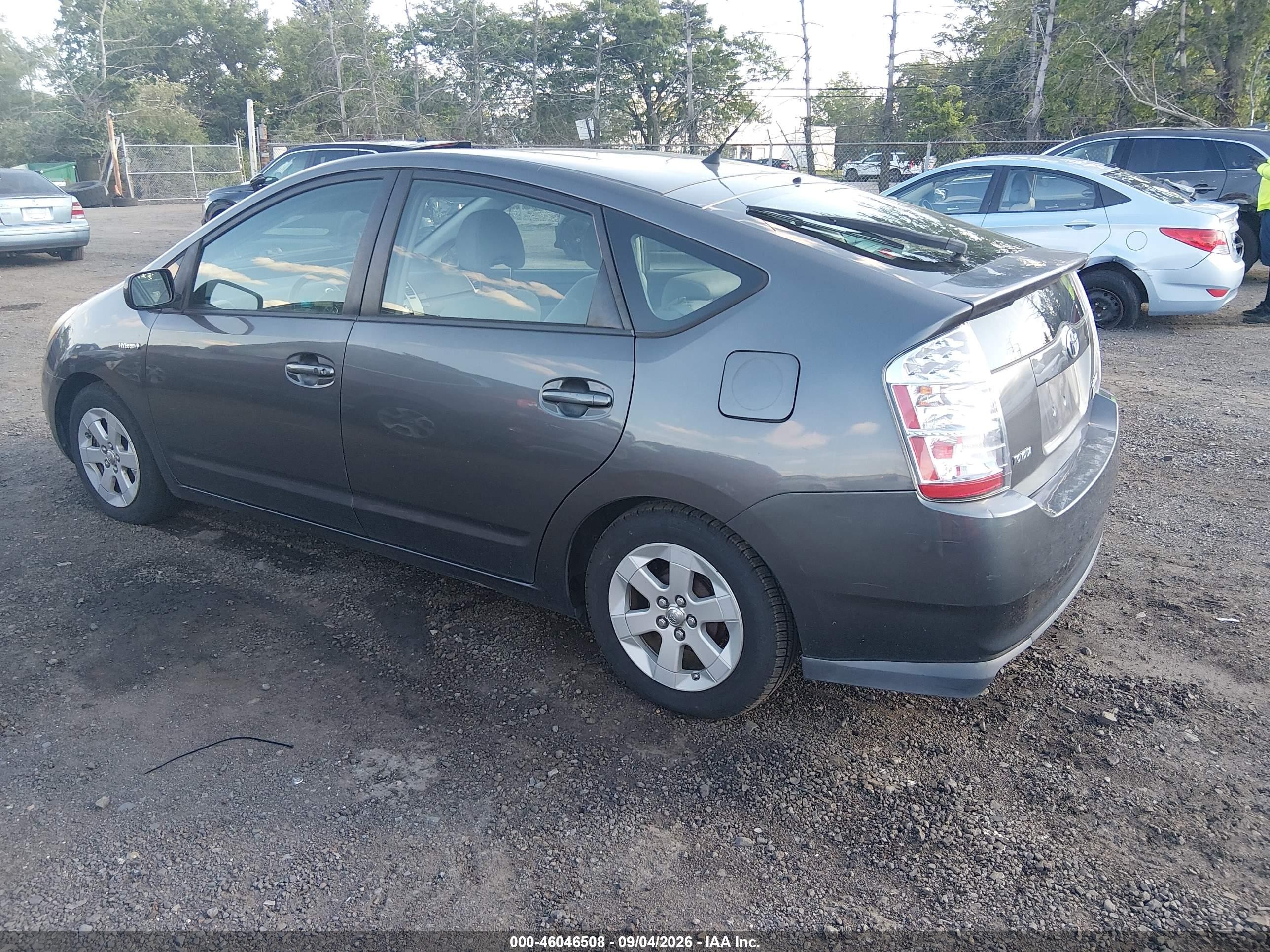 2007 Toyota Prius   Gray vin: JTDKB20U973228895