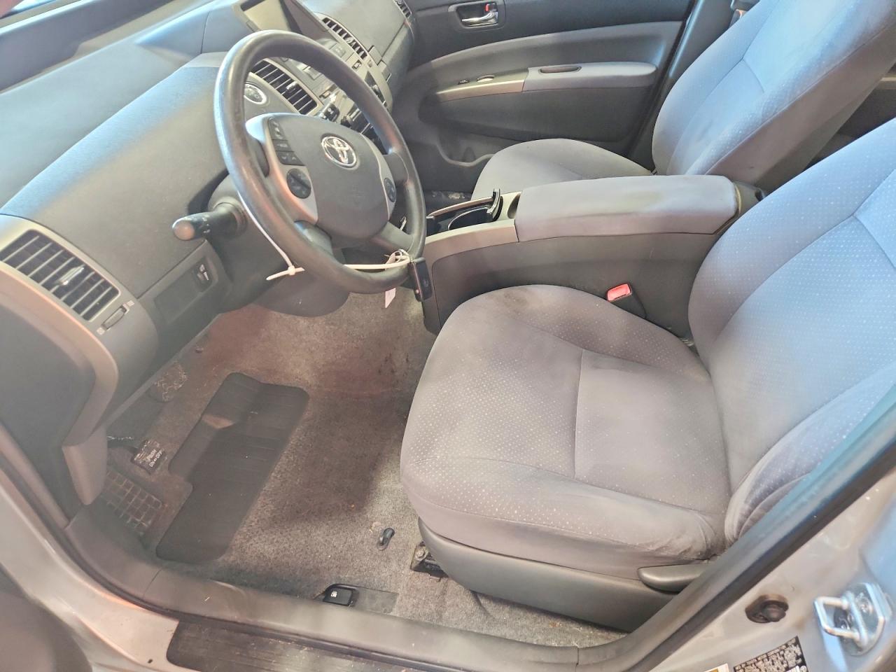 2007 Toyota Prius Base Silver vin: JTDKB20U973237628
