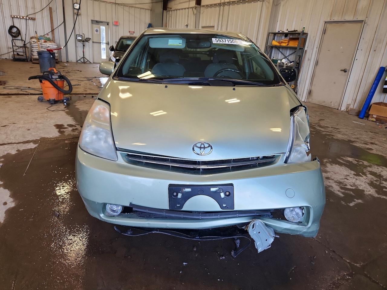 2007 Toyota Prius Base Зеленый vin: JTDKB20U973238911